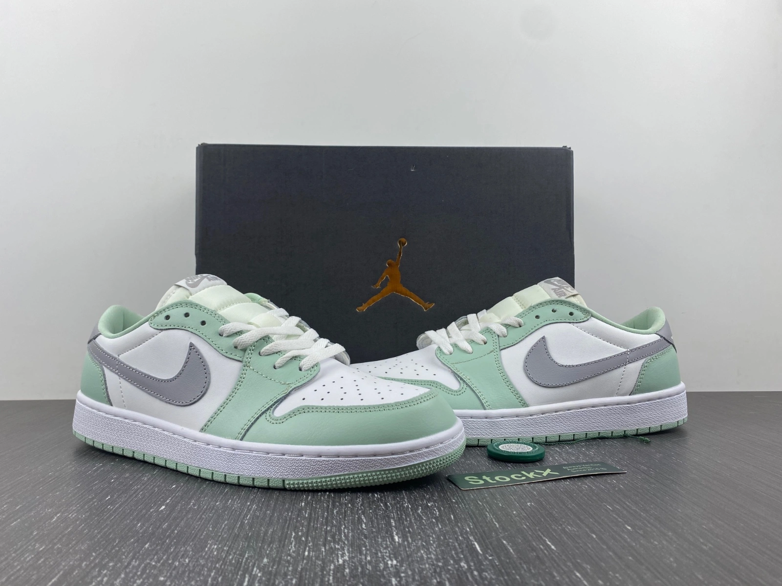 Air Jordan 1 Low Green Grey CZ0790- Timeless 1533