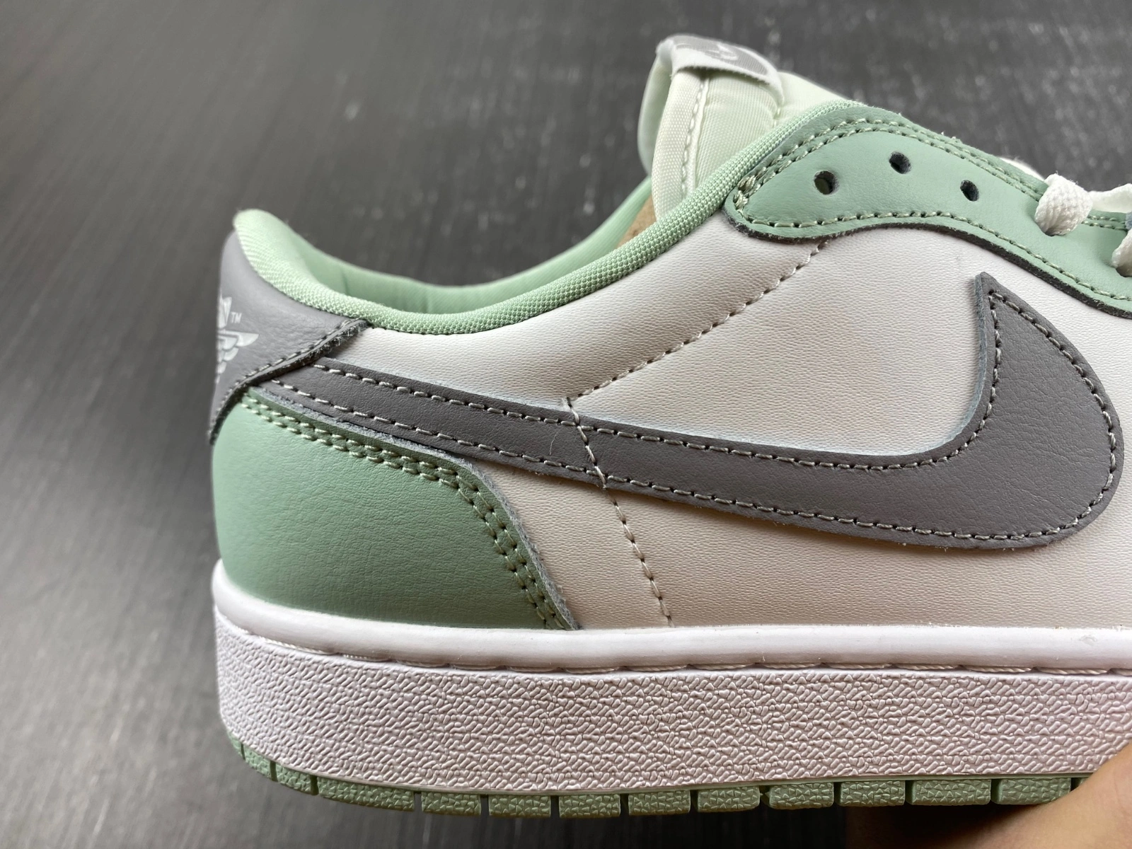 Air Jordan 1 Low Green Grey CZ0790- Timeless 1533