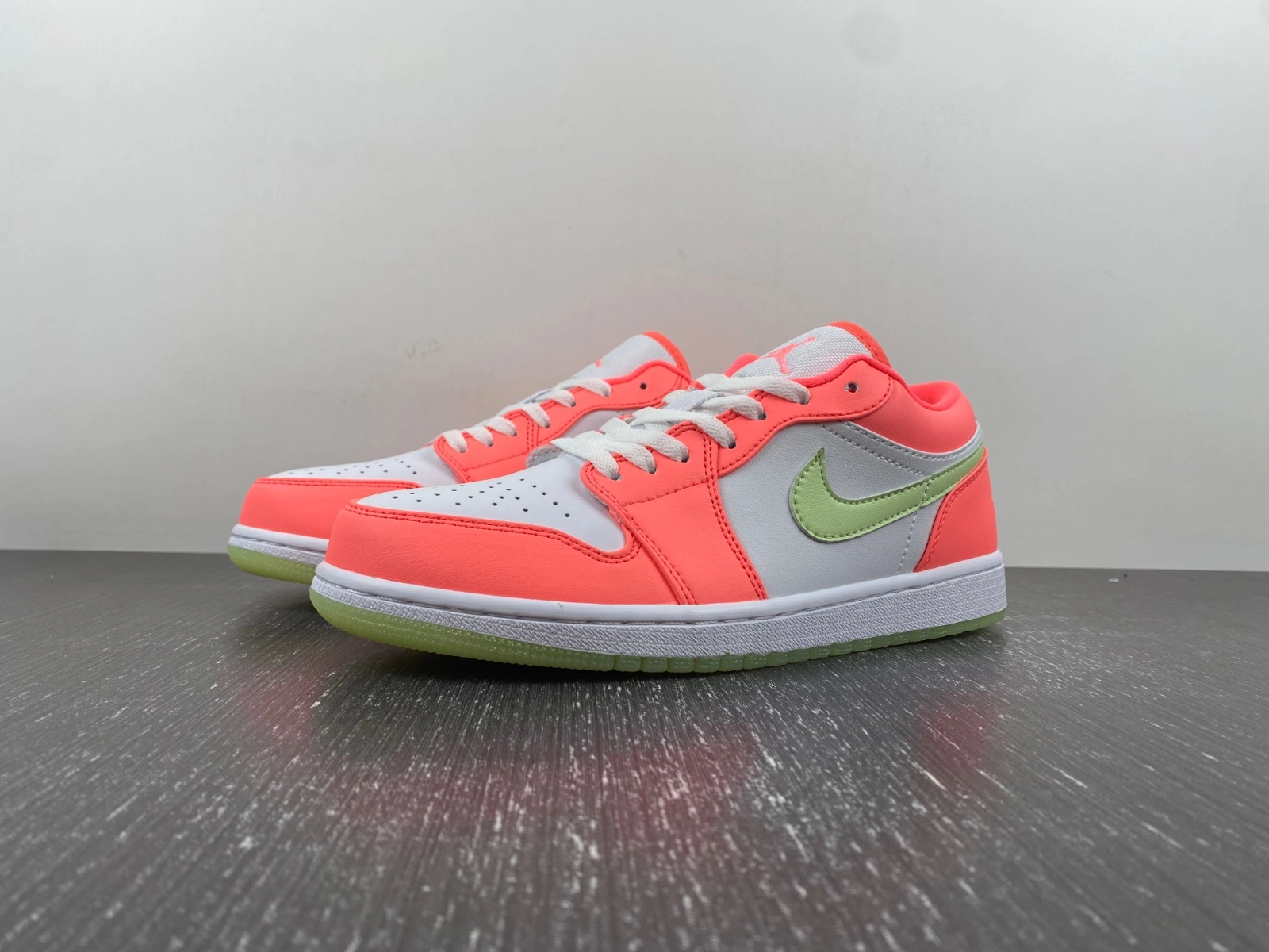 Supportive Air Jordan 1 Low Lava Glow FN6772- 1489