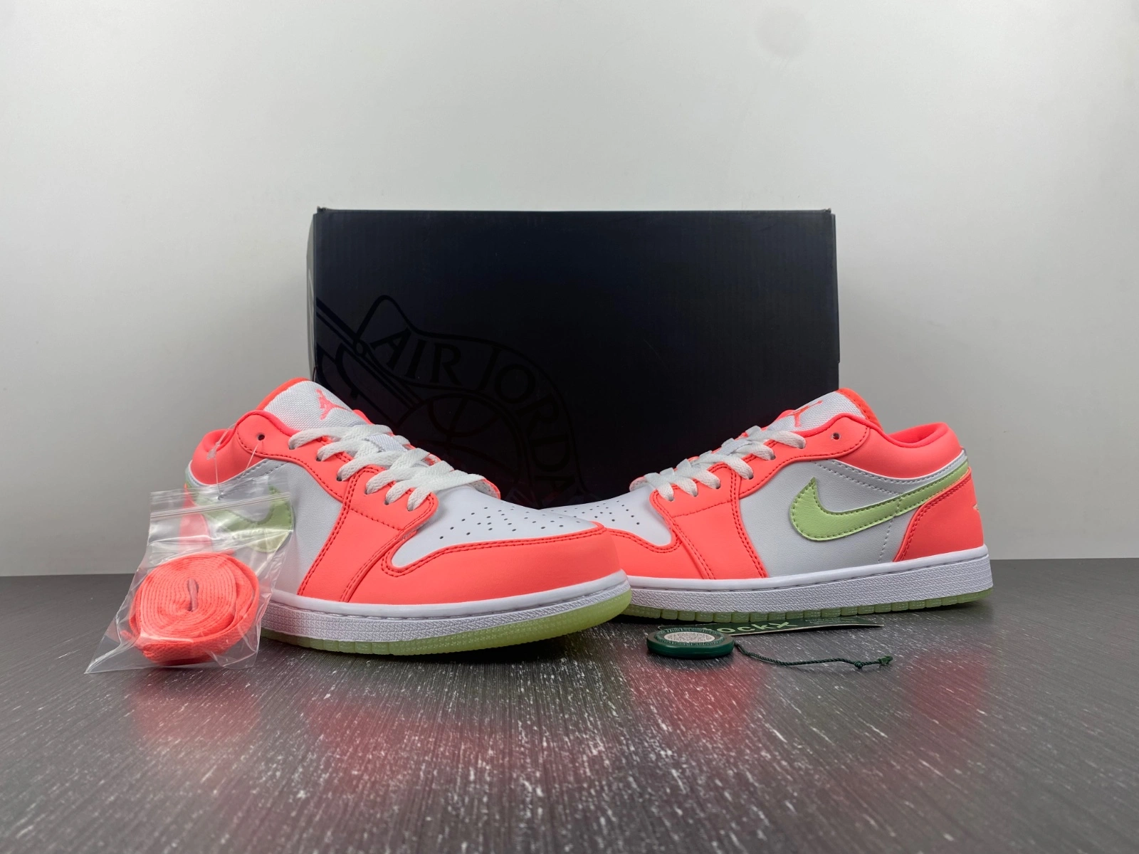 Supportive Air Jordan 1 Low Lava Glow FN6772- 1489