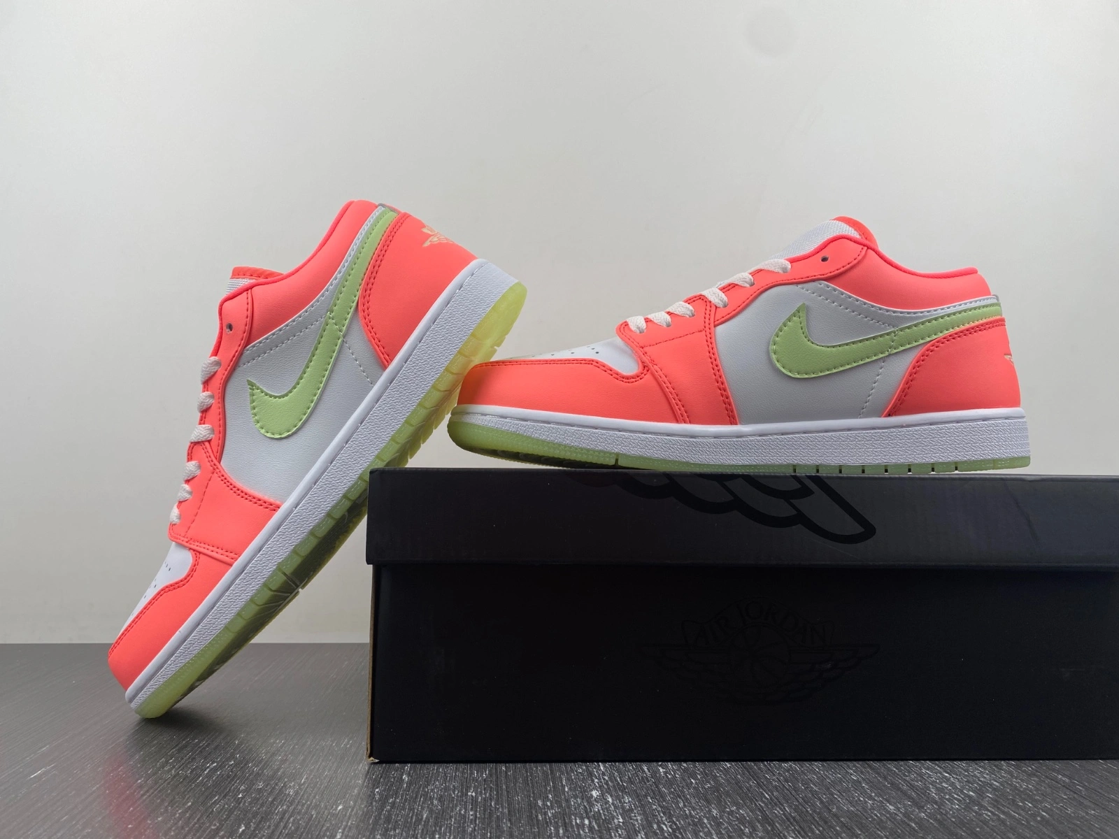 Supportive Air Jordan 1 Low Lava Glow FN6772- 1489