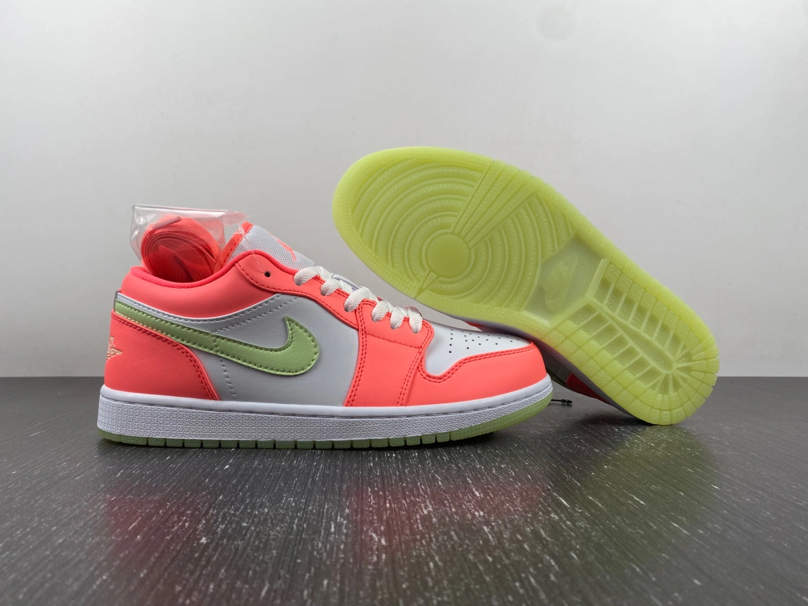 Supportive Air Jordan 1 Low Lava Glow FN6772- 1489