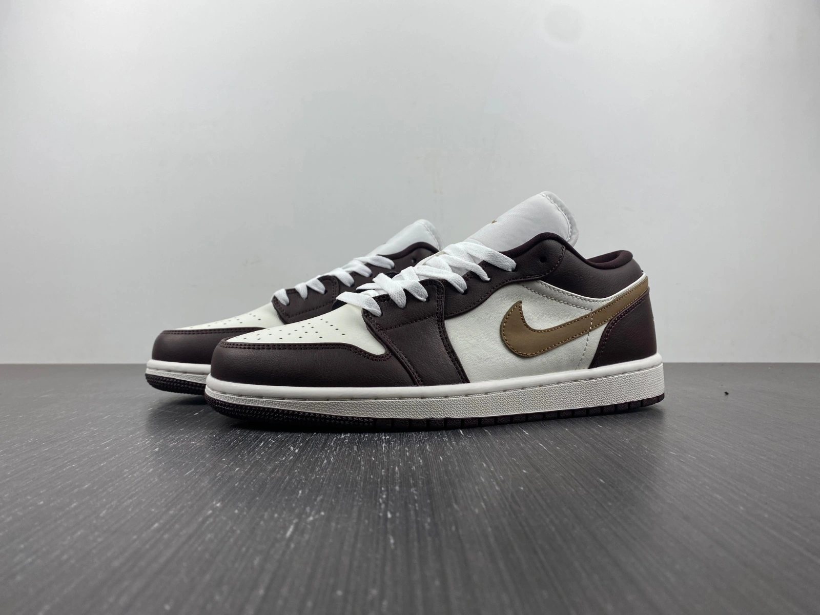 Soft Air Jordan 1 Low Mcoha gold DC0774- 1562