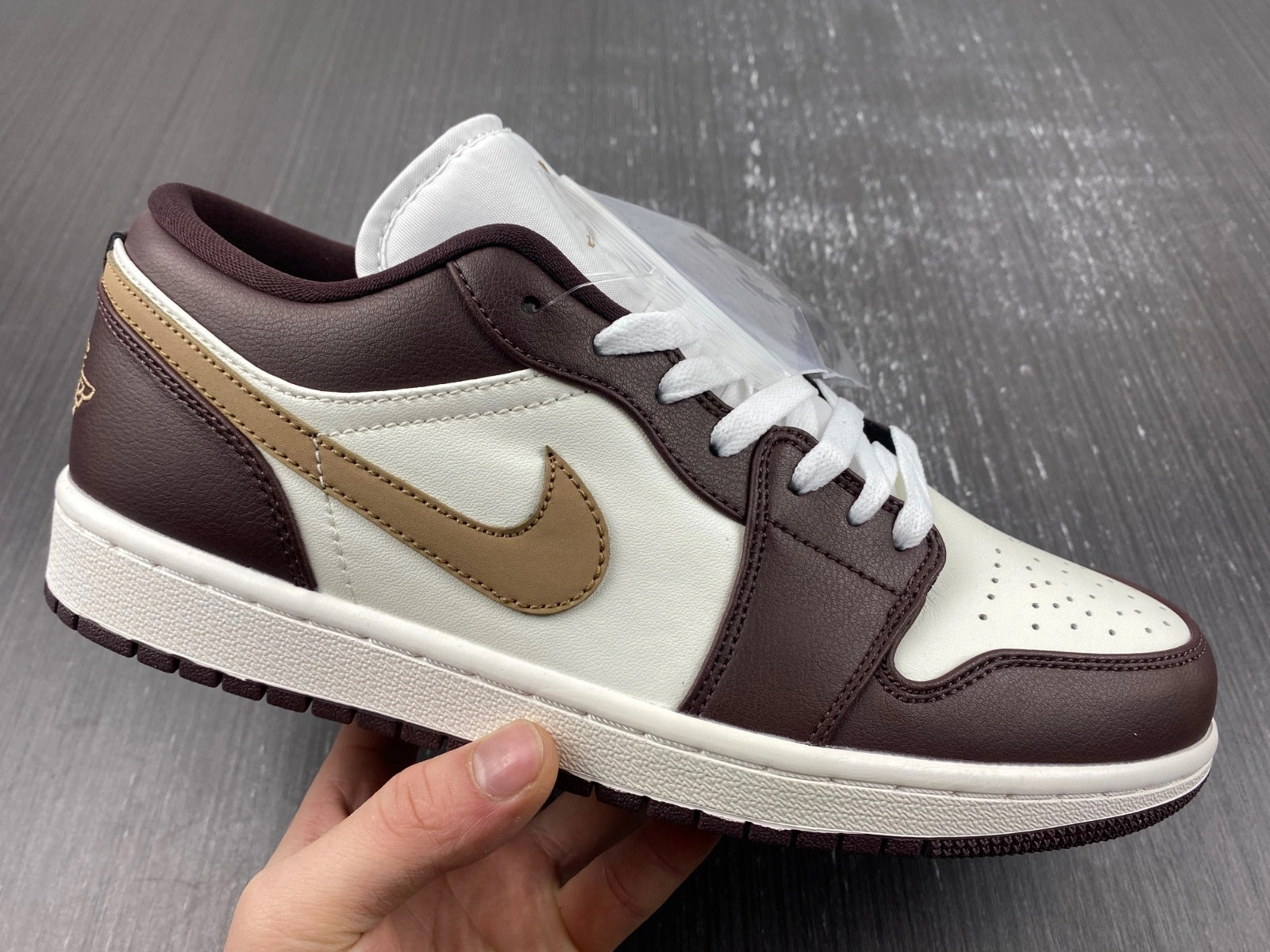 Soft Air Jordan 1 Low Mcoha gold DC0774- 1562