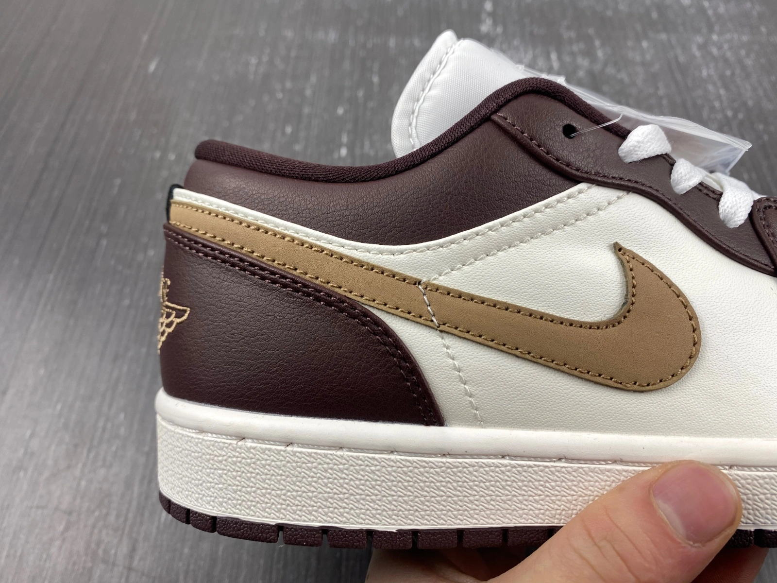 Soft Air Jordan 1 Low Mcoha gold DC0774- 1562