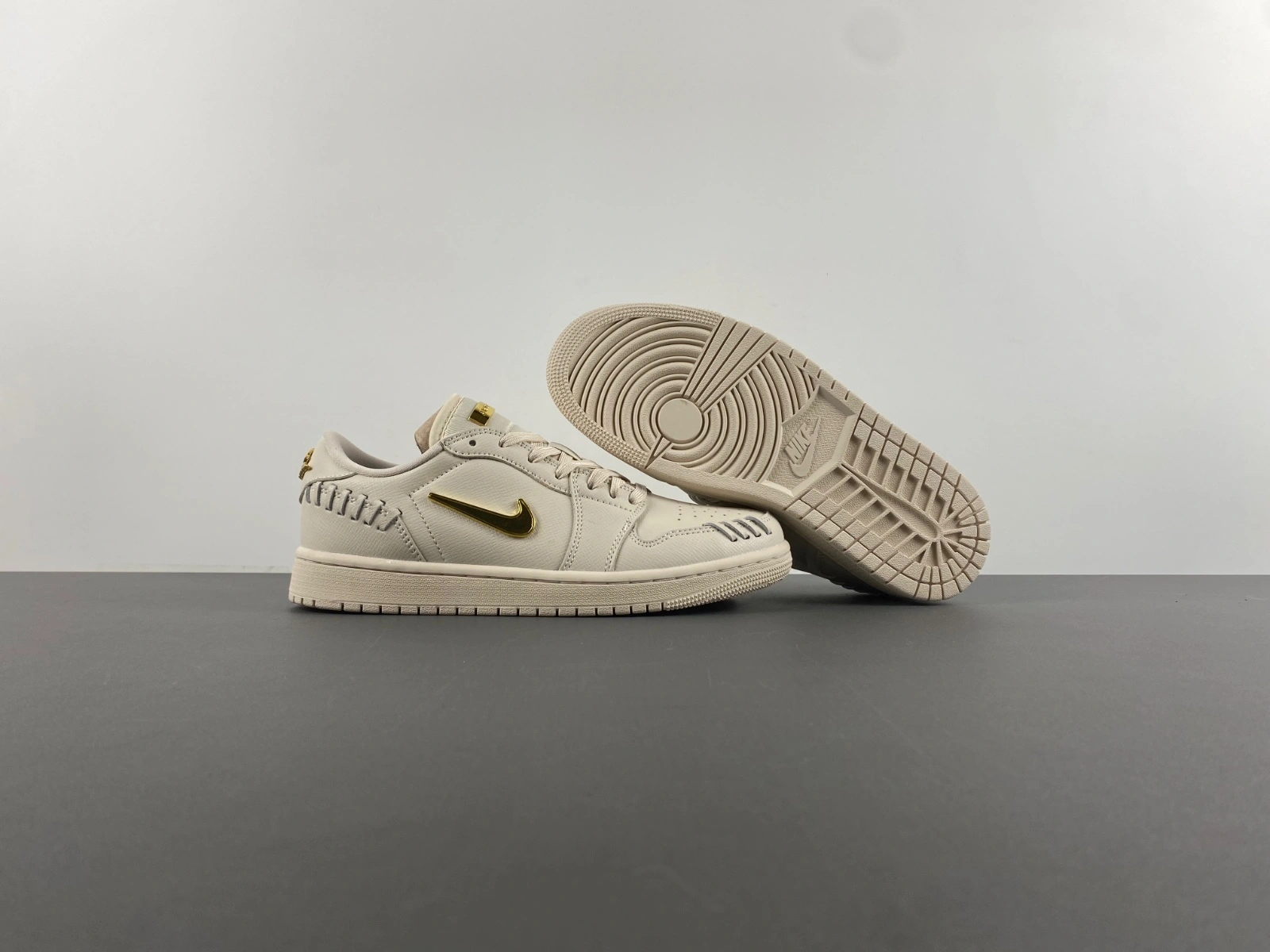 FreshLook Air Jordan 1 Low Method of Make Legend Light Brown FN5032- 1392