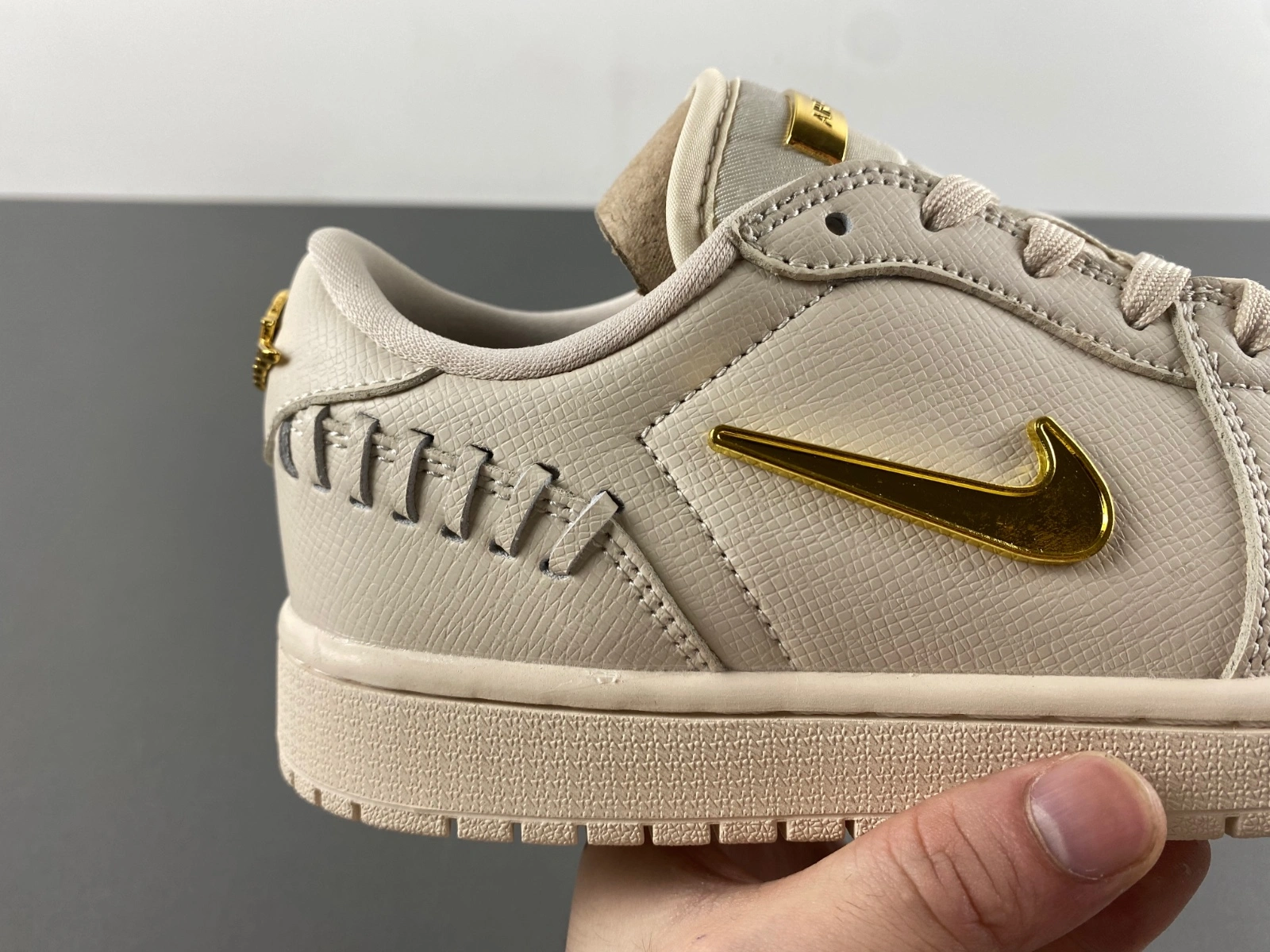 FreshLook Air Jordan 1 Low Method of Make Legend Light Brown FN5032- 1392