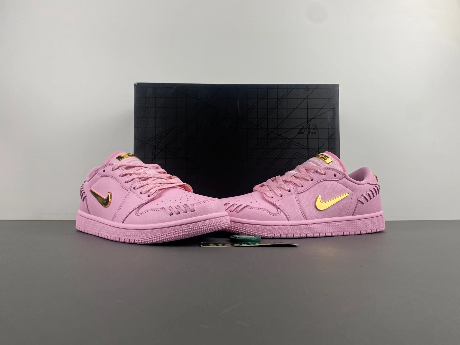 Fashionable Air Jordan 1 Low Method of Make Perfect Pink FN5032- 1379