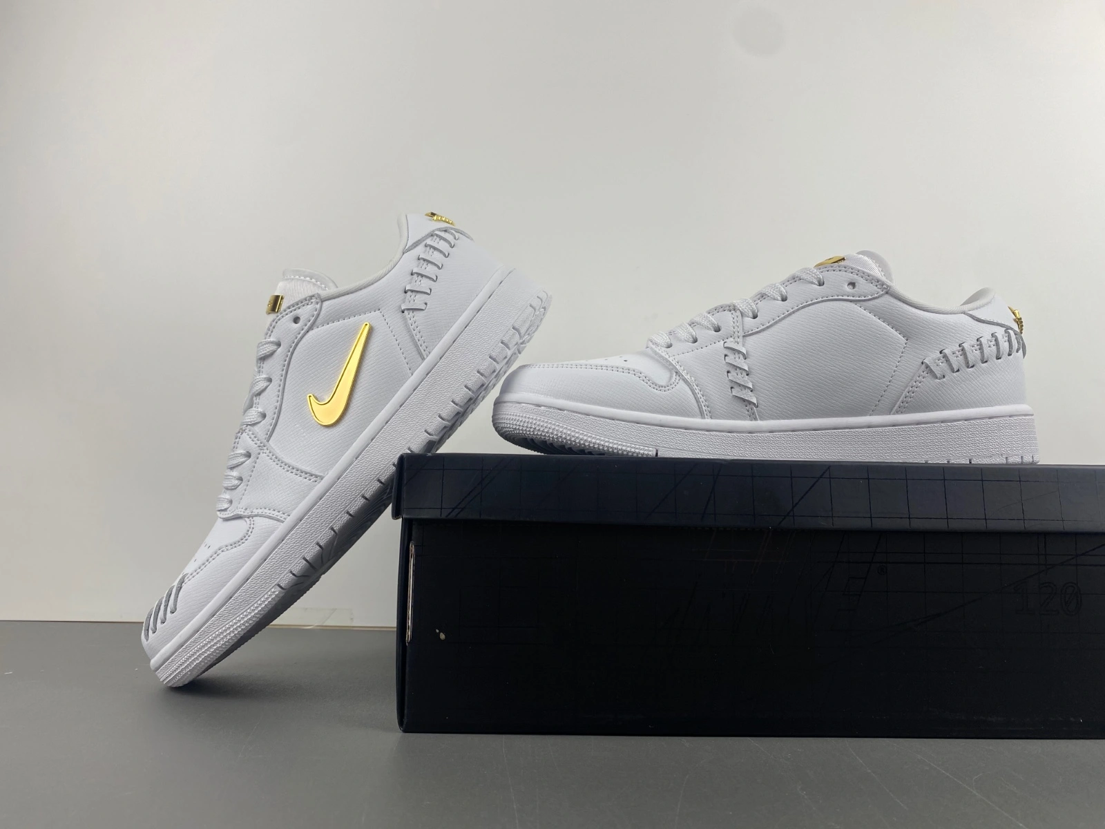 Casual Air Jordan 1 Low Method of Make Sail Metallic Gold FN5032- 1378