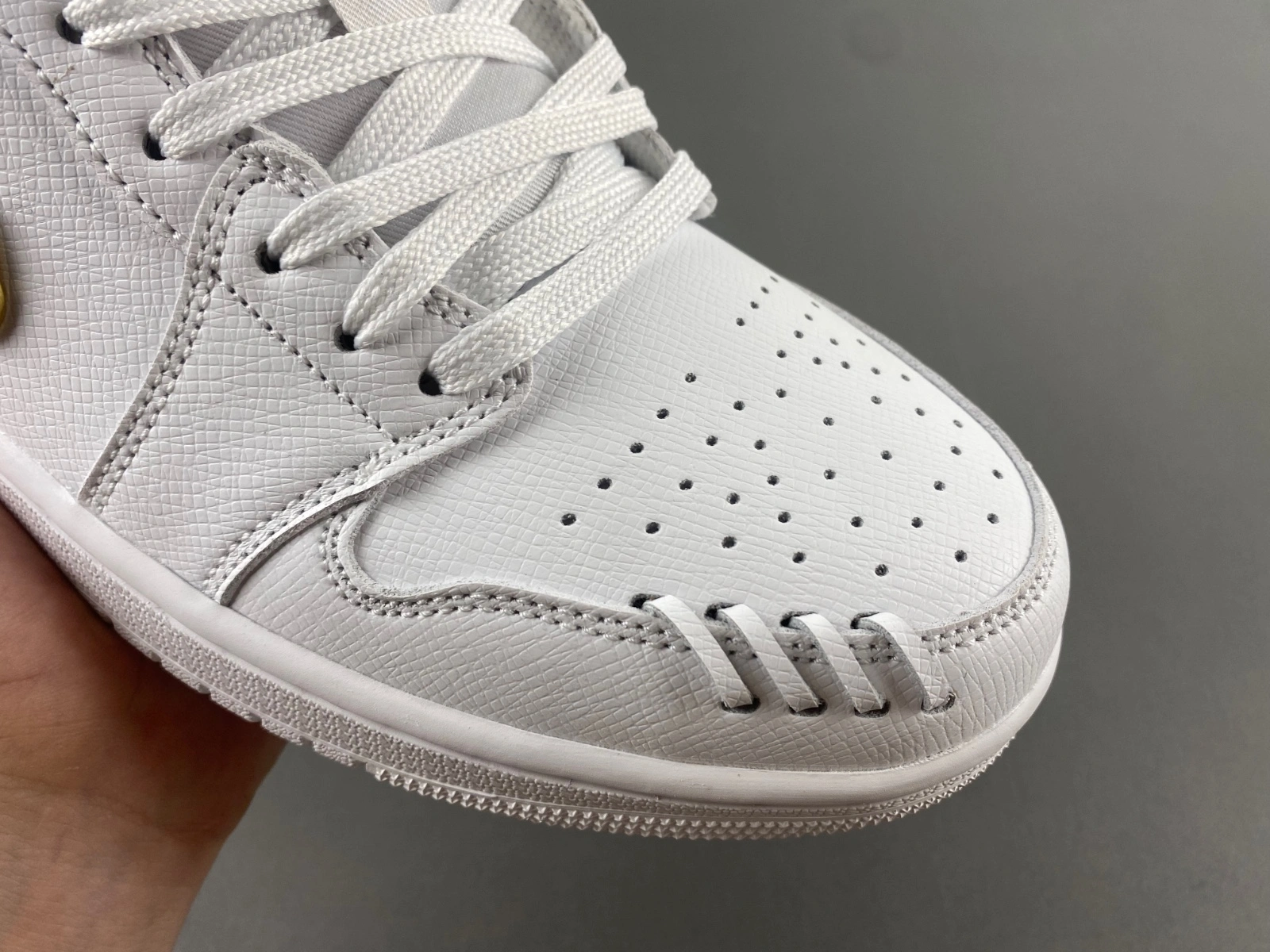 Casual Air Jordan 1 Low Method of Make Sail Metallic Gold FN5032- 1378