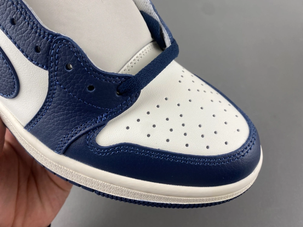 Air Jordan 1 Low OG Obsidian UNC CZ0790- SmoothTexture 1340