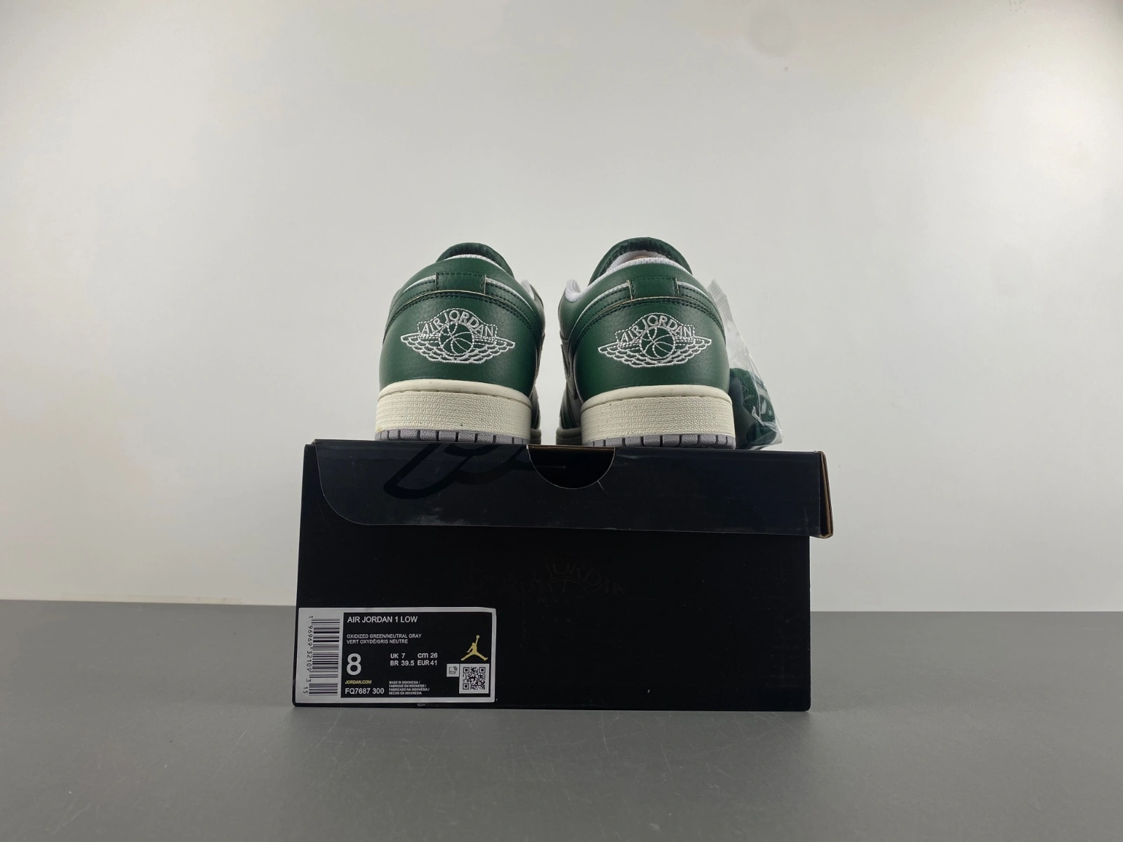Unisex Air Jordan 1 Low Oxidized Green FQ7687- 1385