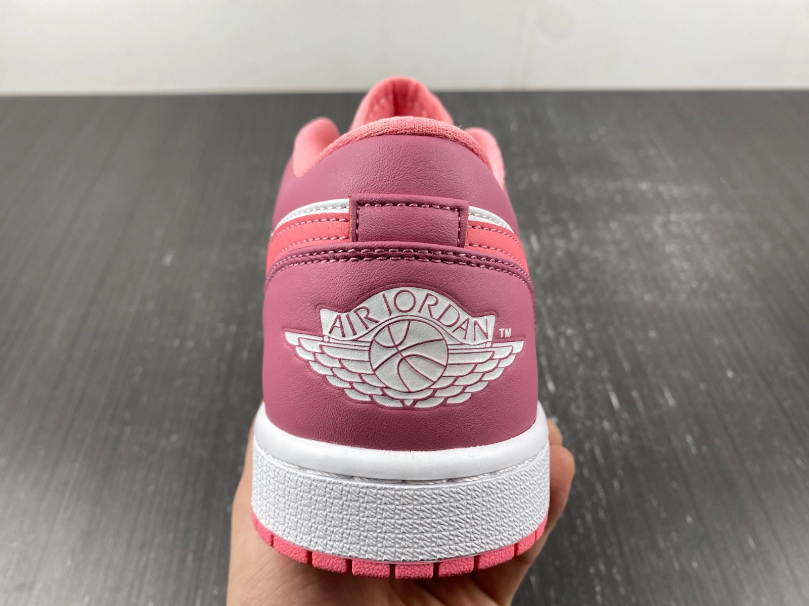 MoistureWicking Air Jordan 1 Low Pink 553558- 1564
