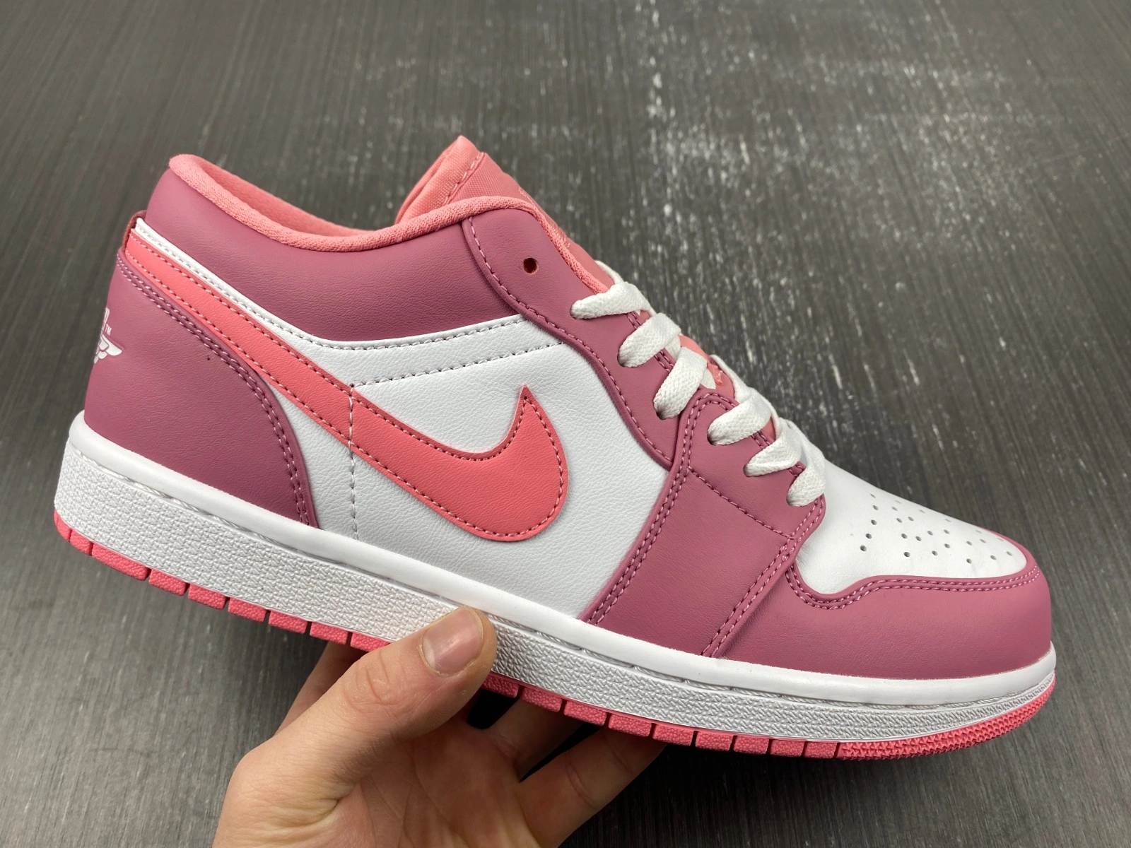 MoistureWicking Air Jordan 1 Low Pink 553558- 1564