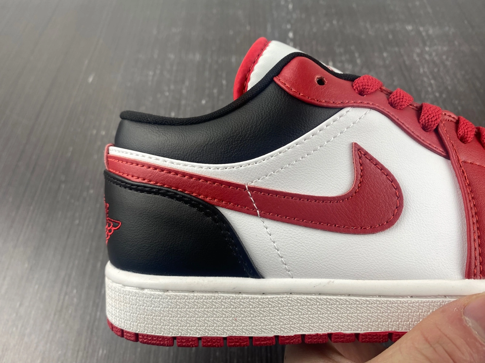 Air Jordan 1 Low Reverse Black Toe DC0774- Efficient 1582