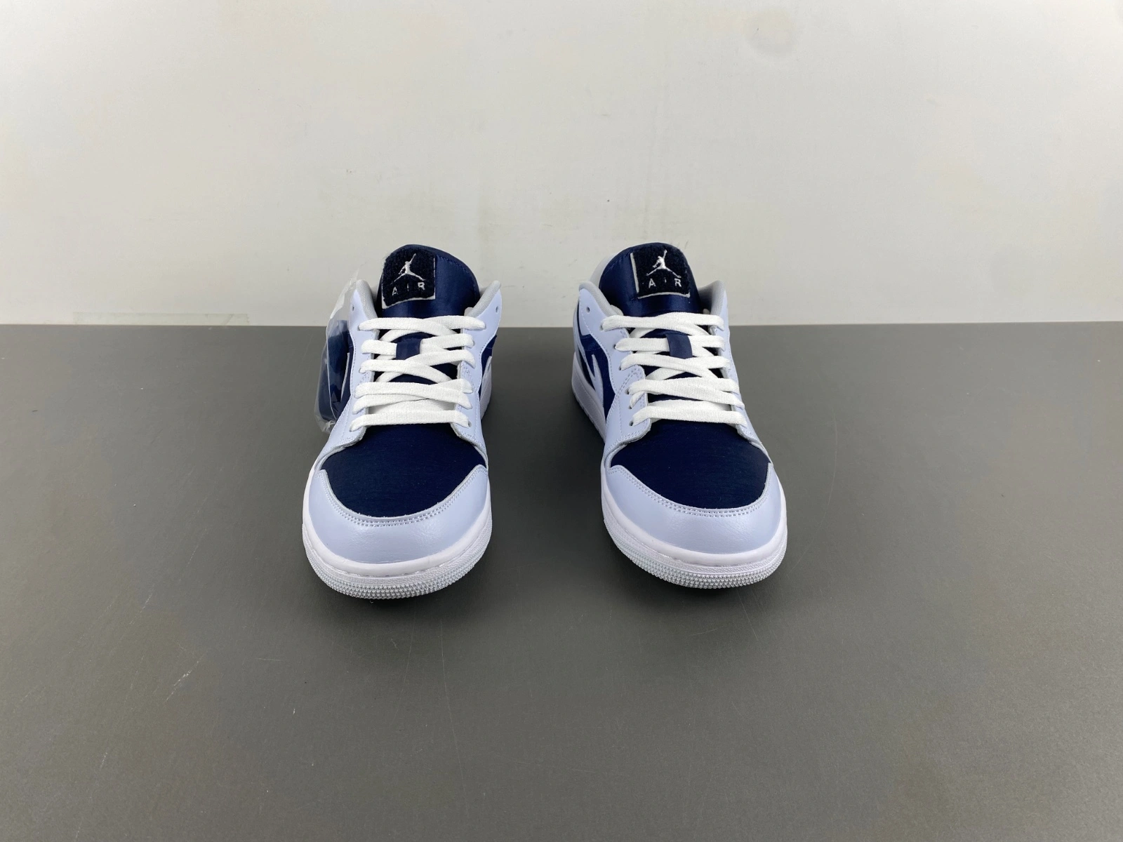 Neat Air Jordan 1 Low SE Football Grey White Gym Red Midnight Navy FZ8778- 1346