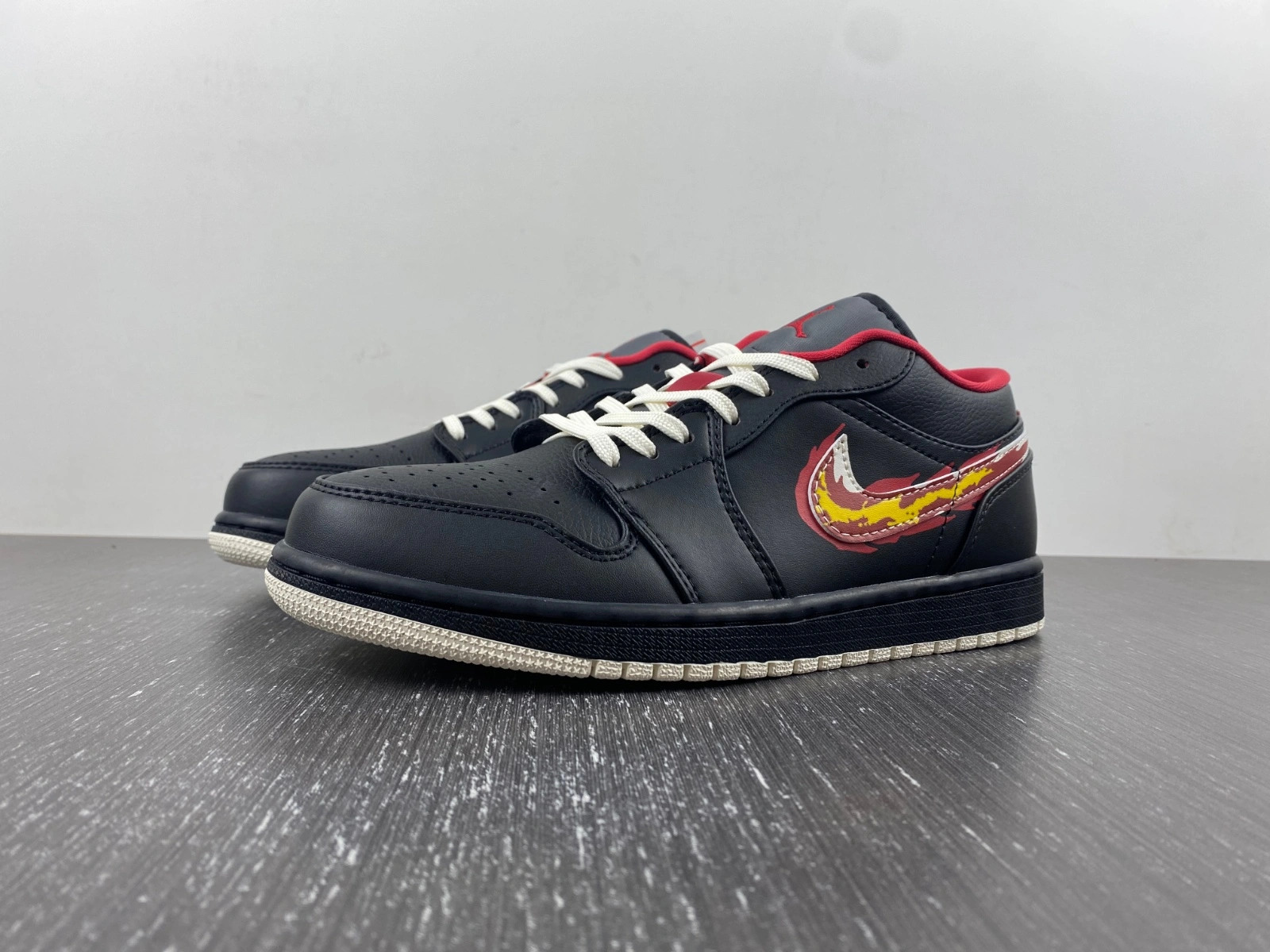 Sophisticated Air Jordan 1 Low SE Just Skate Black FJ7073- 1519