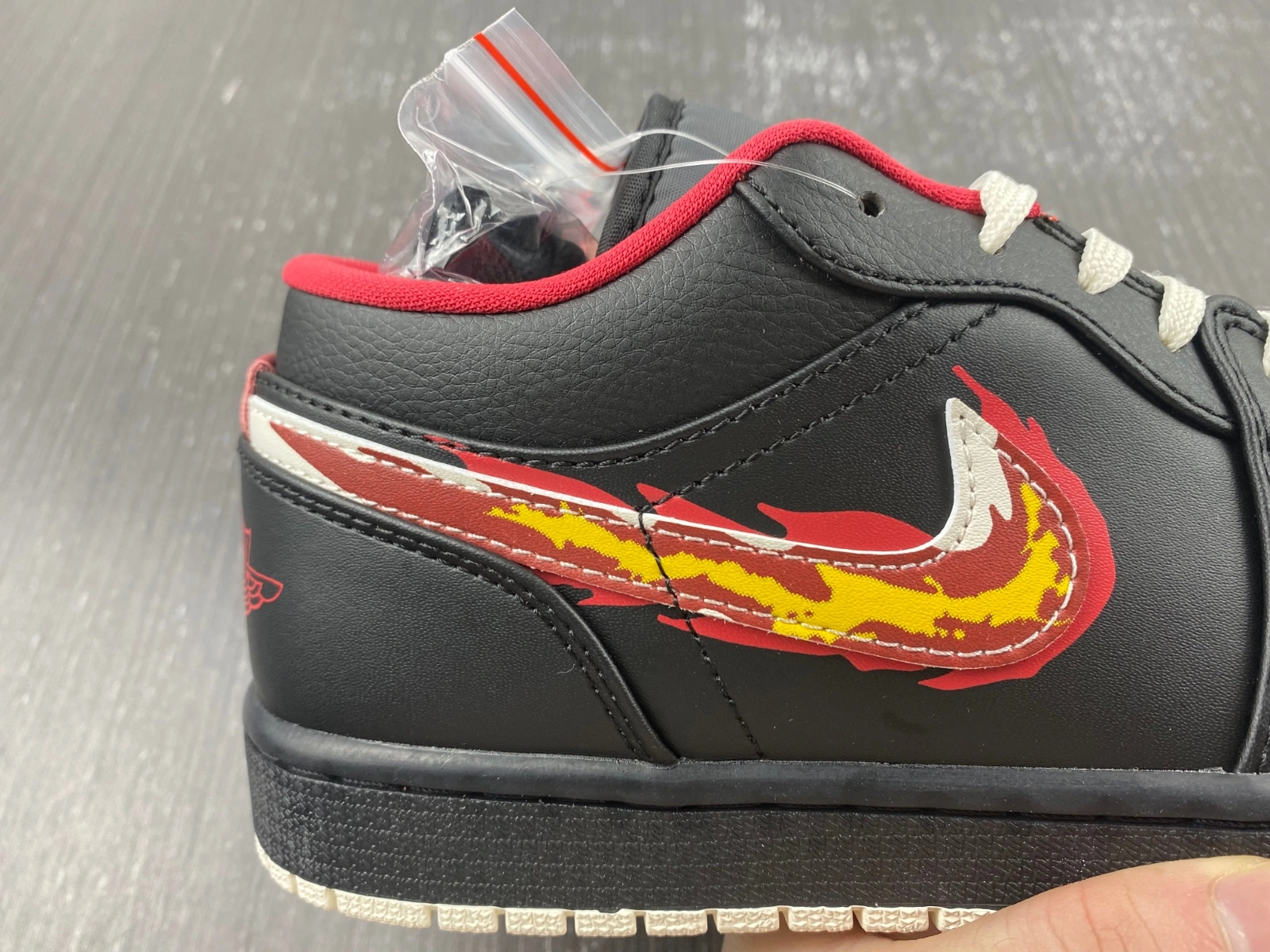 Sophisticated Air Jordan 1 Low SE Just Skate Black FJ7073- 1519