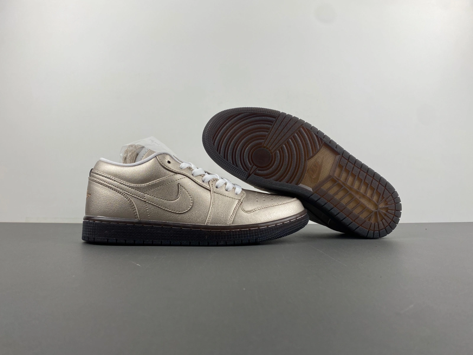Air Jordan 1 Low SE Metallic Zinc HQ3529- NewStyle 1361