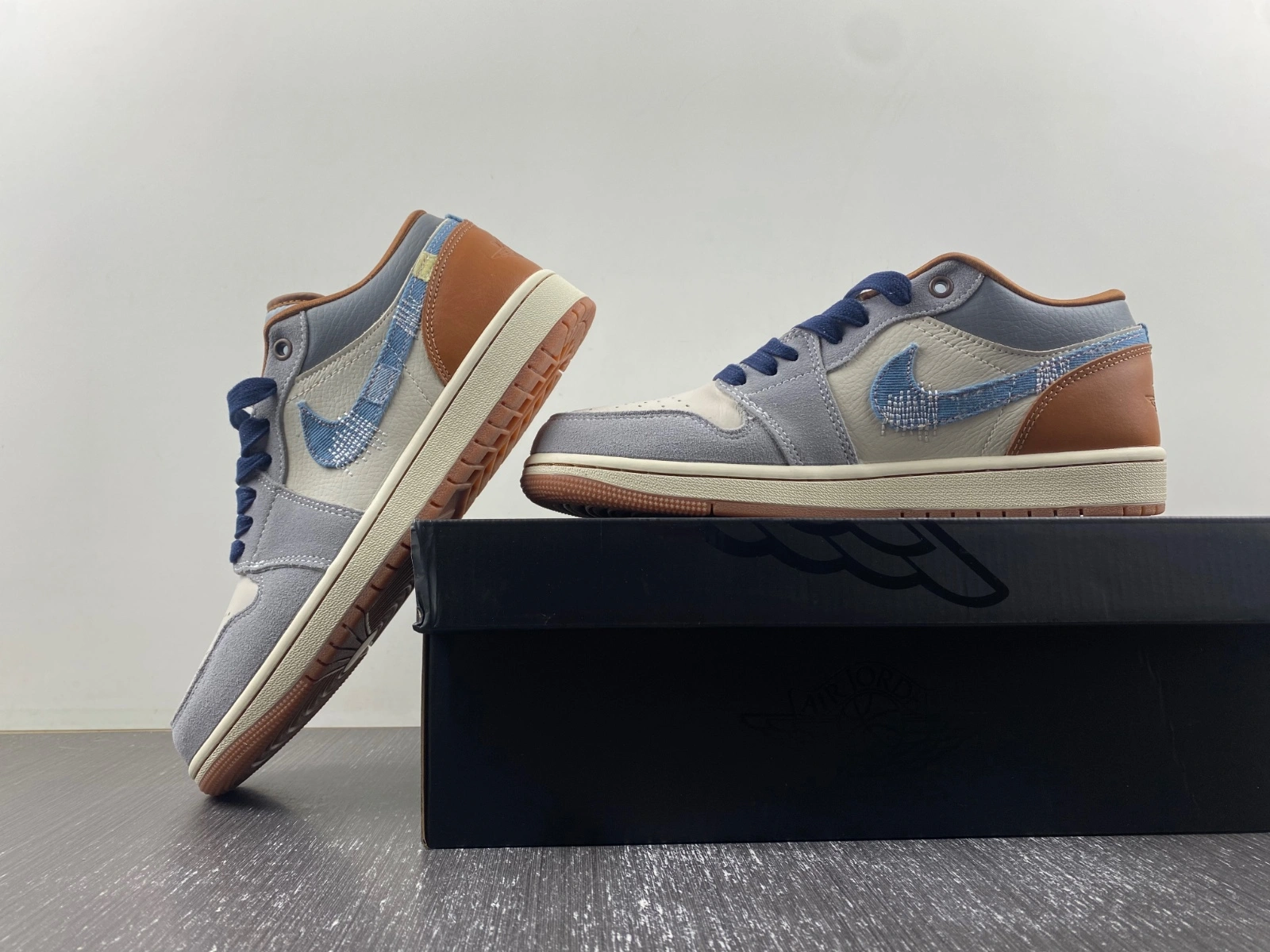 Air Jordan 1 Low SE Phantom Repaired Denim Swoosh FZ5042- Trendy 1413