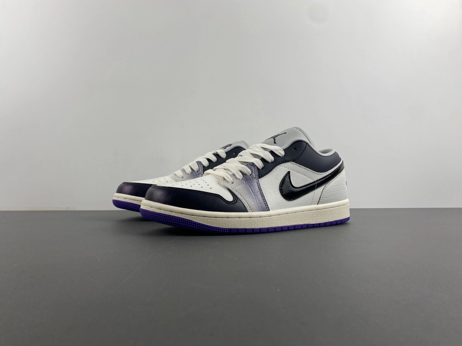 Air Jordan 1 Low SE Punk Rock HF5759- TimelessDesign 1393