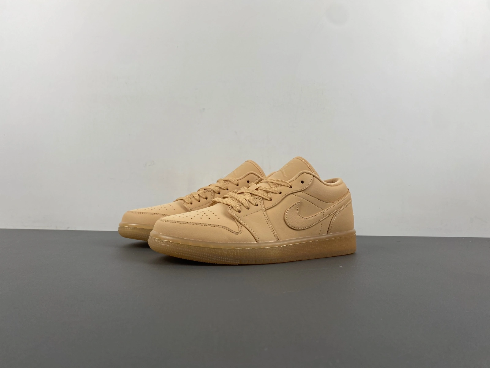 Air Jordan 1 Low SE Sand FZ3972- Resilient 1404