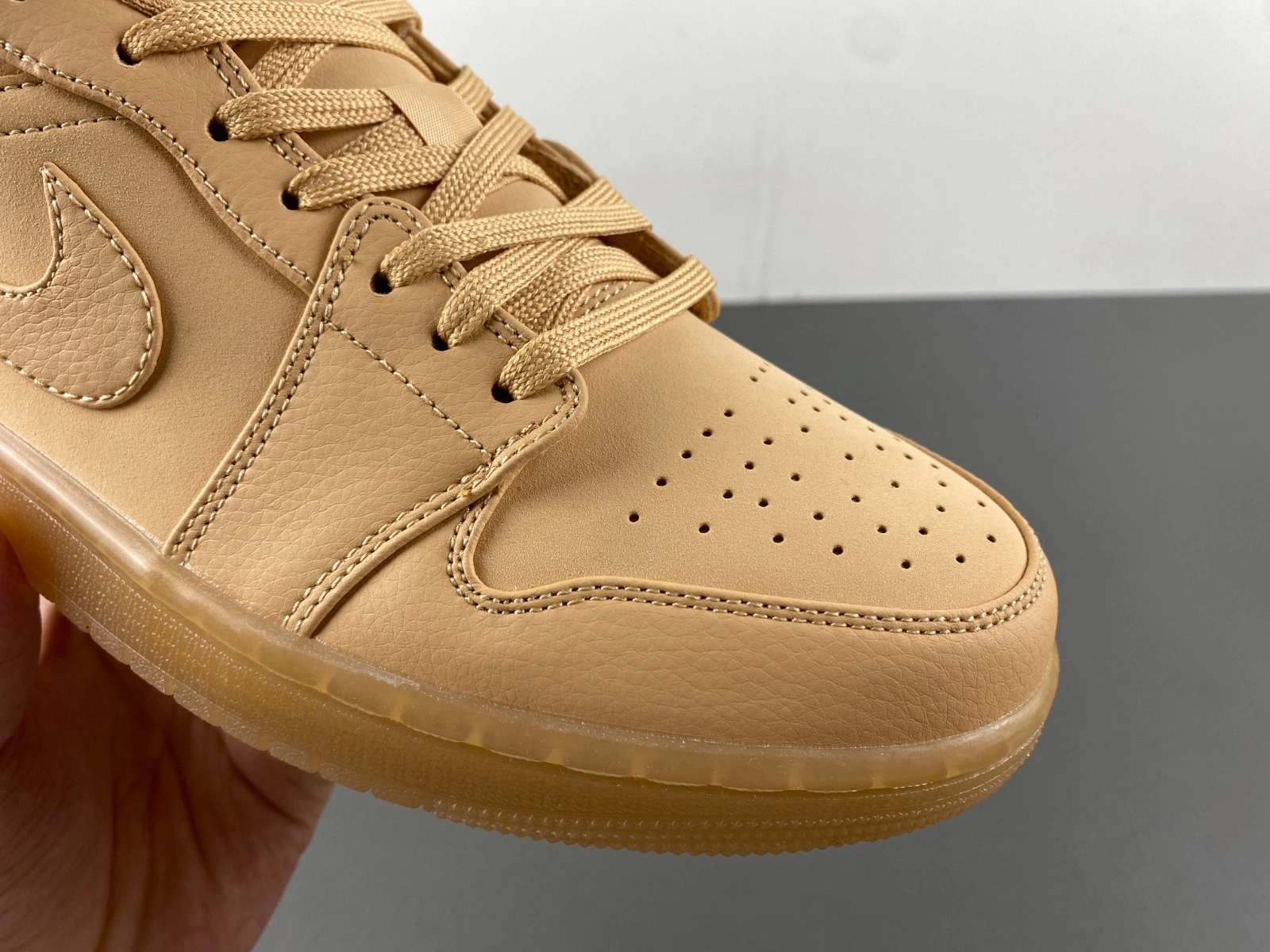 Air Jordan 1 Low SE Sand FZ3972- Resilient 1404