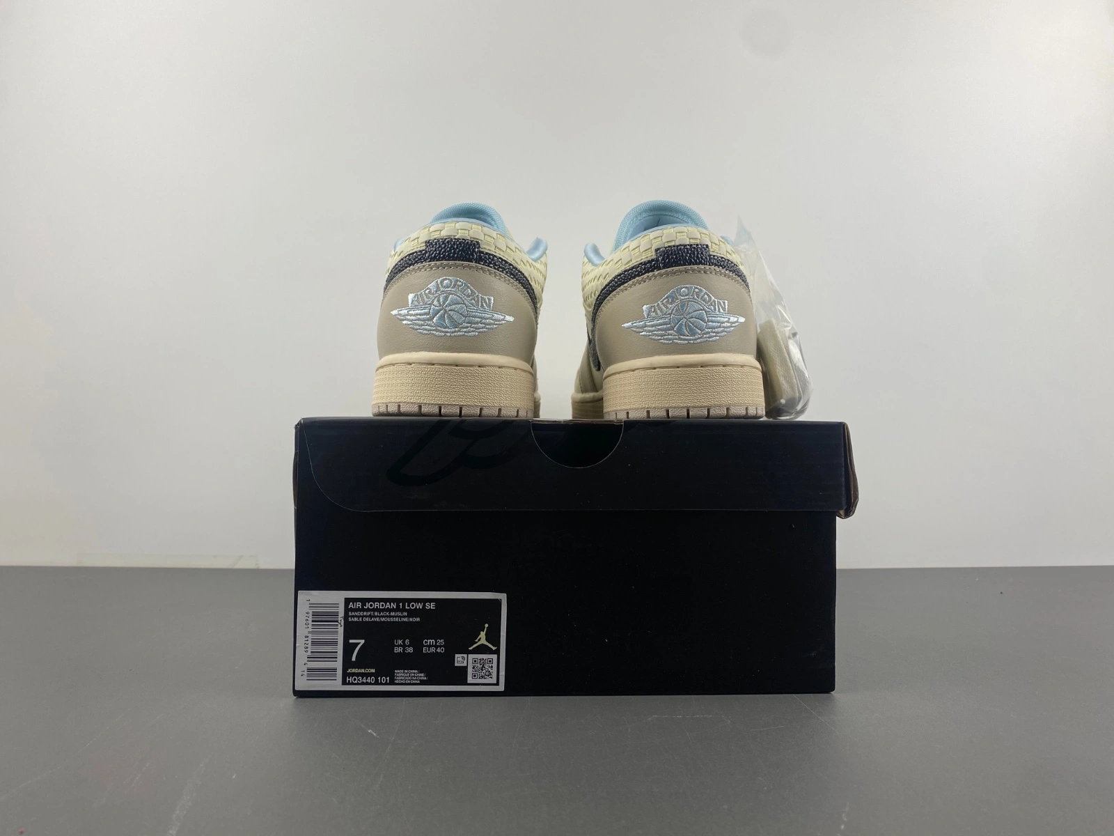 Air Jordan 1 Low SE Sanddrift Glacier Blue HQ3440- Sleek 1359