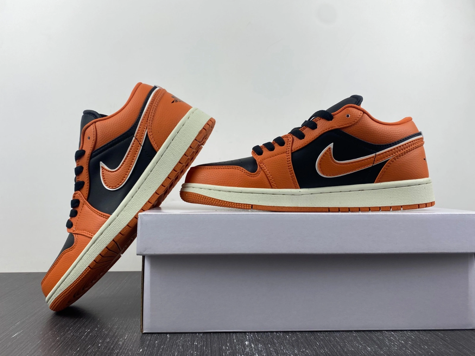 Tailored Air Jordan 1 Low SE Sport Spice DV1299- 1527
