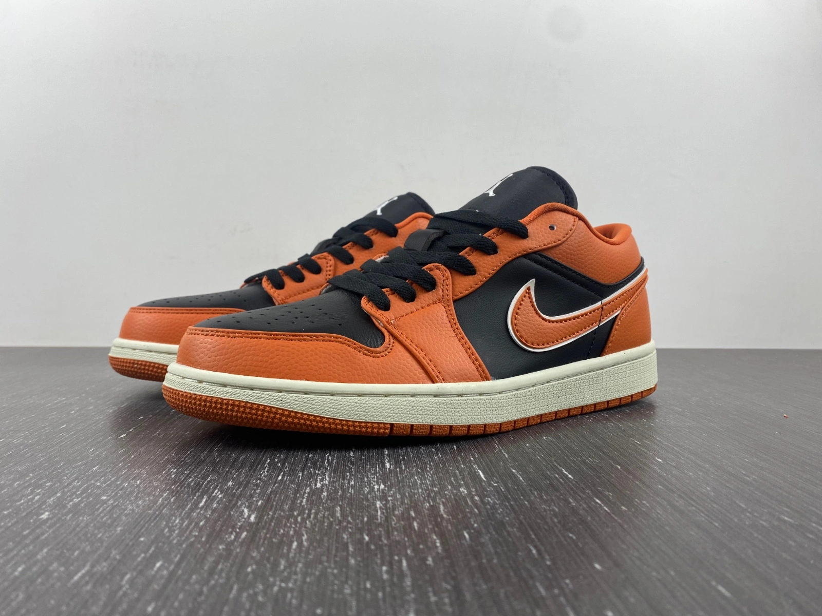Tailored Air Jordan 1 Low SE Sport Spice DV1299- 1527