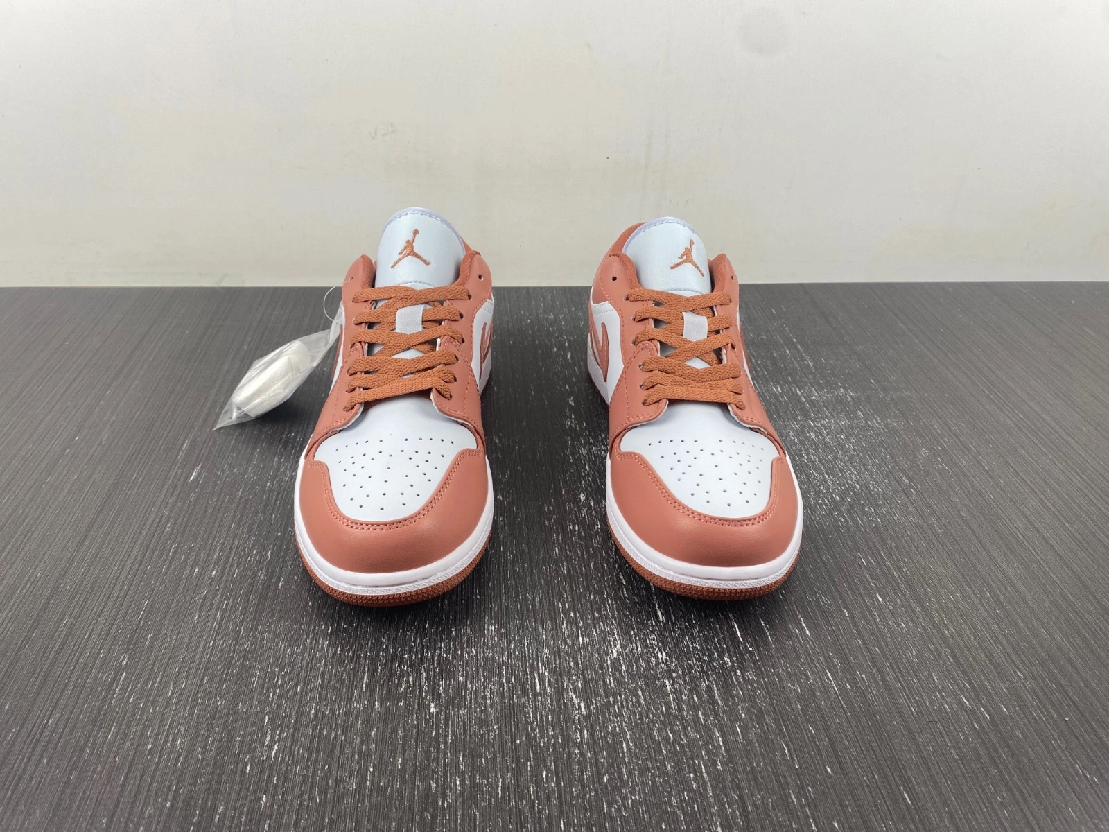 AllSeason Air Jordan 1 Low Sky J Orange DC0774- 1454