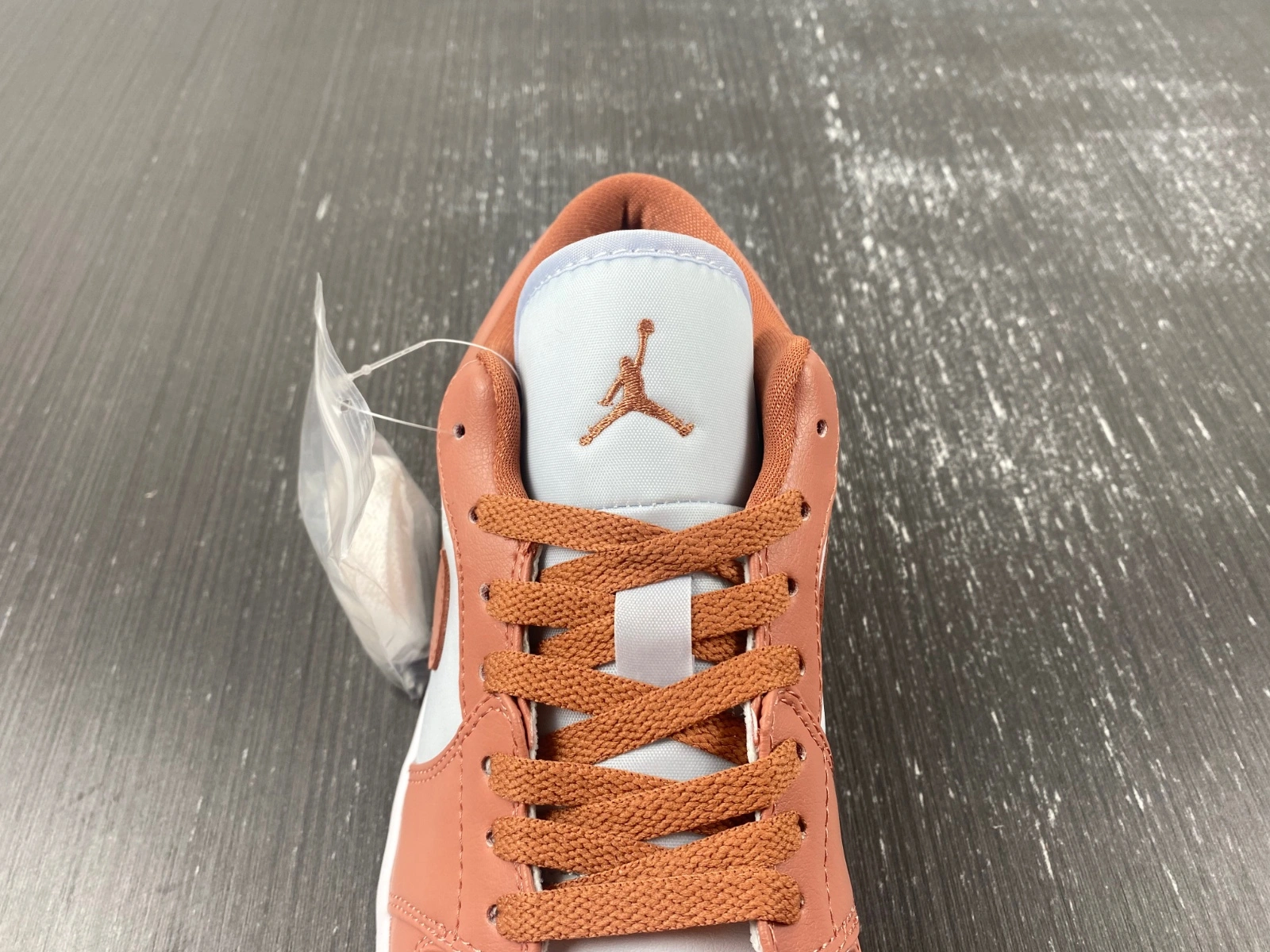 AllSeason Air Jordan 1 Low Sky J Orange DC0774- 1454