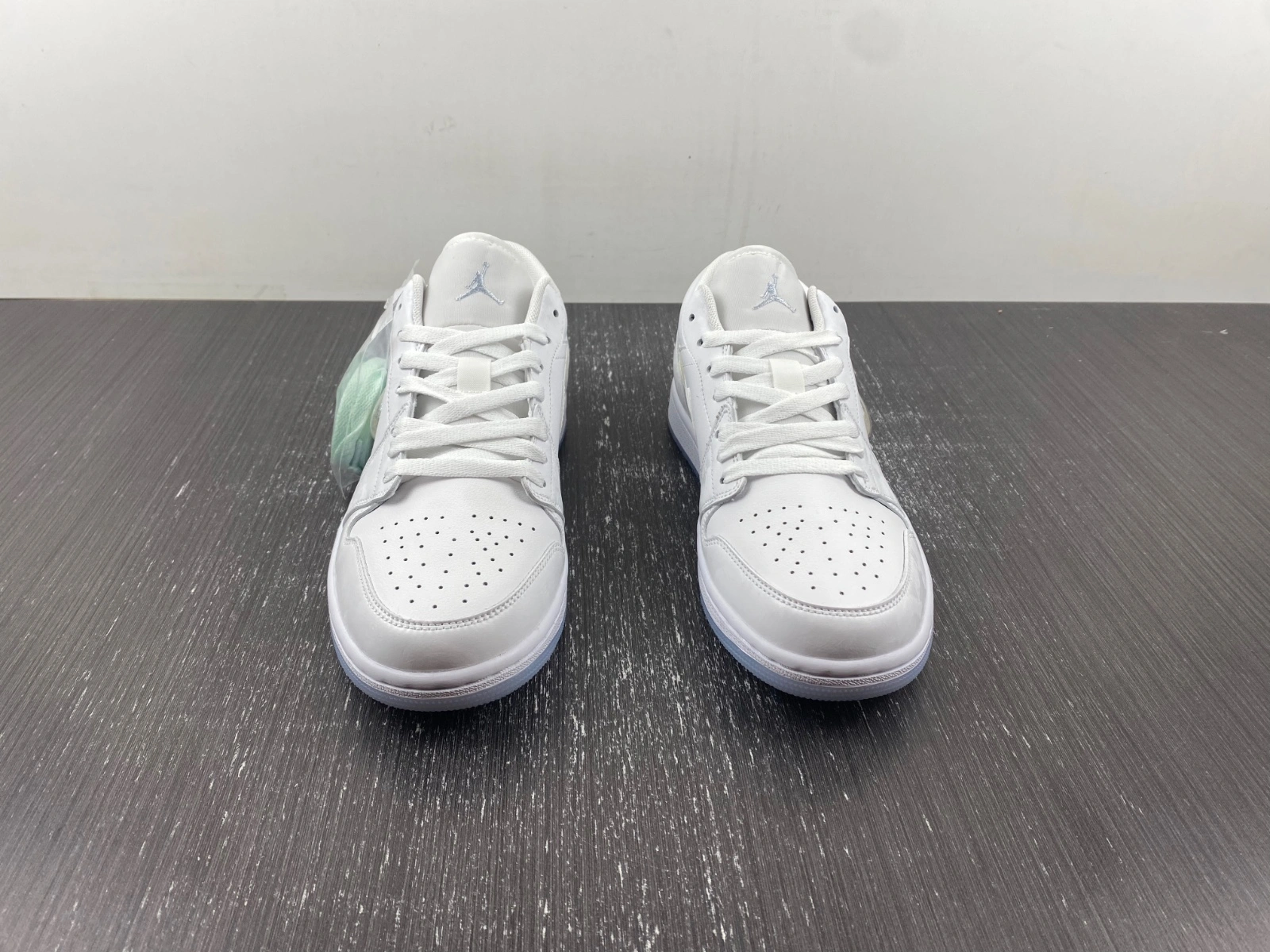 FastDry Air Jordan 1 Low Sliver Swoosh FQ9112- 1421