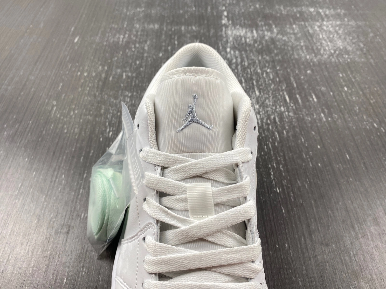 FastDry Air Jordan 1 Low Sliver Swoosh FQ9112- 1421