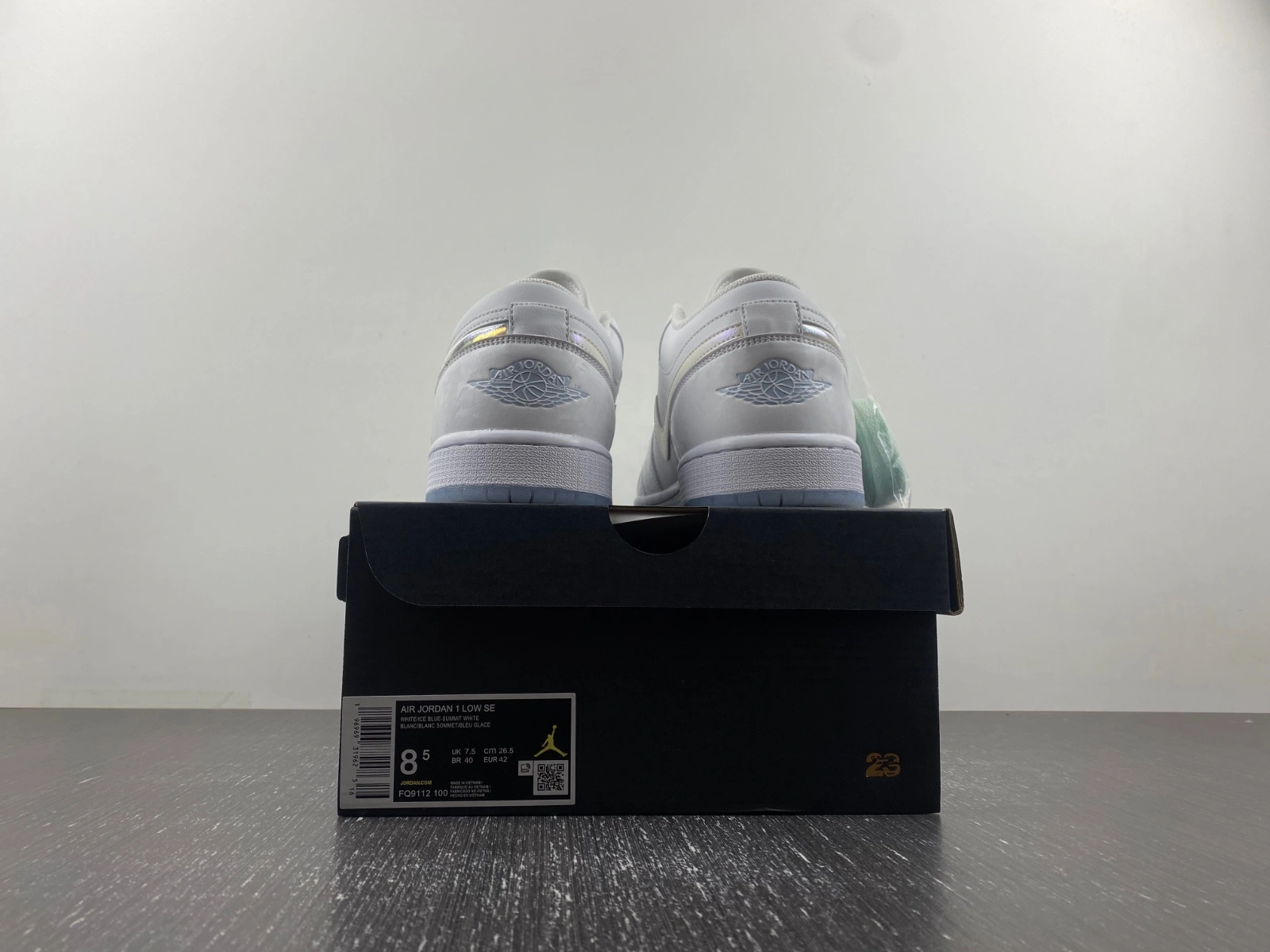 FastDry Air Jordan 1 Low Sliver Swoosh FQ9112- 1421