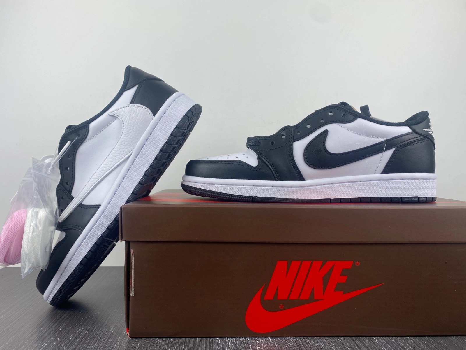 Durable Air Jordan 1 Low Travis Scott Black White 1588