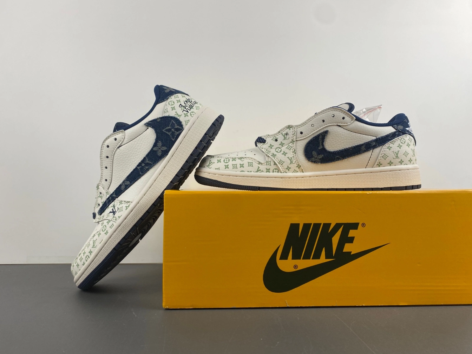 Popular Air Jordan 1 Low Travis Scott L*V White Blue SJ2968- 1366