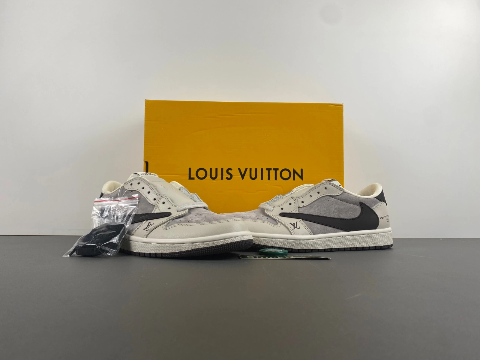 FlexibleFit Air Jordan 1 Low Travis Scott L*V White Grey LX1988- 1364