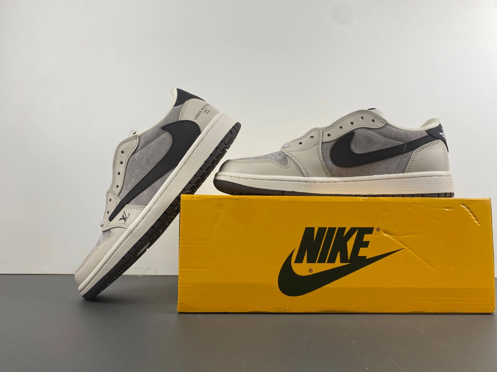 FlexibleFit Air Jordan 1 Low Travis Scott L*V White Grey LX1988- 1364