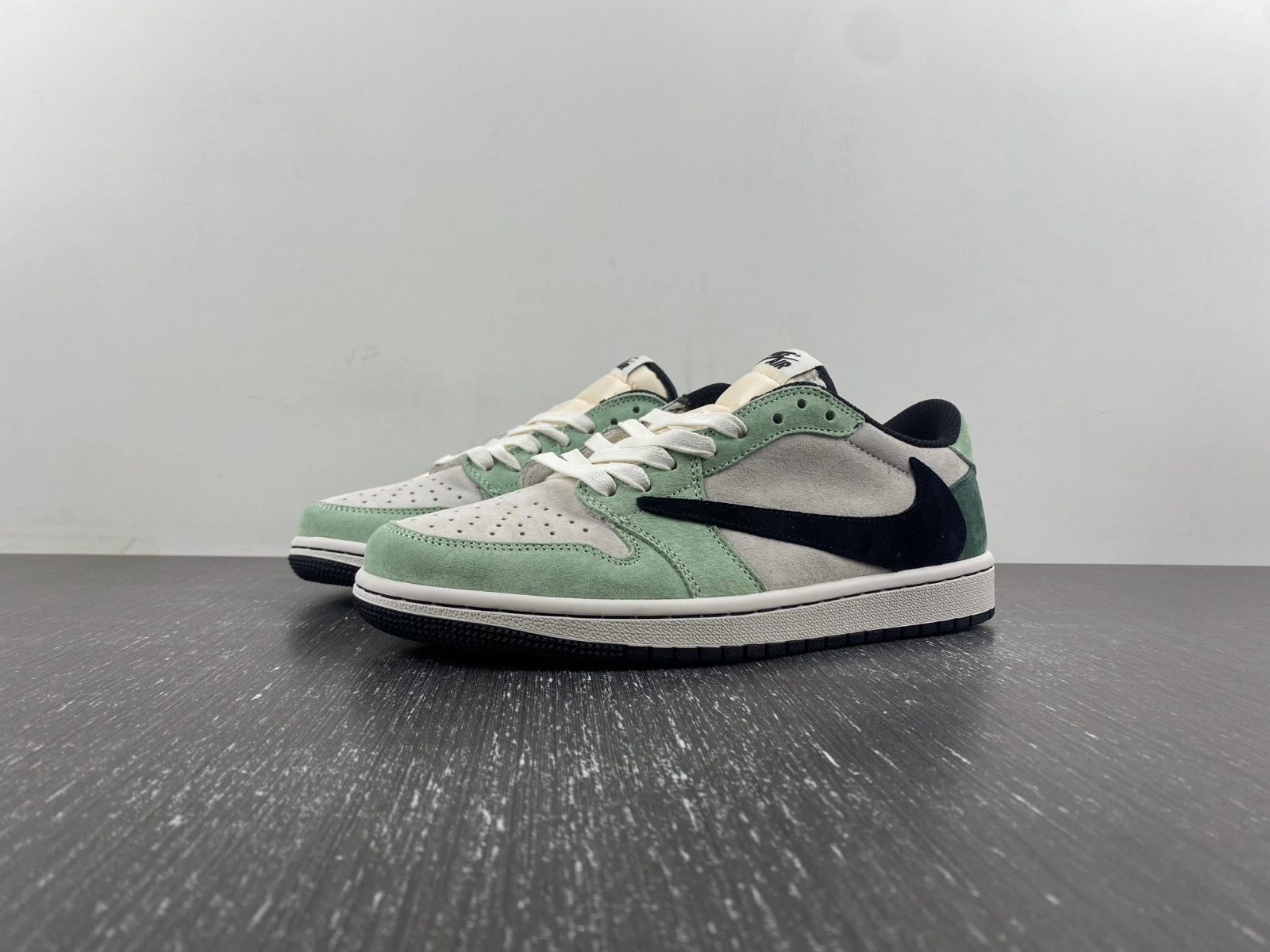 Timeless Air Jordan 1 Low Travis Scott Light Green DM7866- 1458