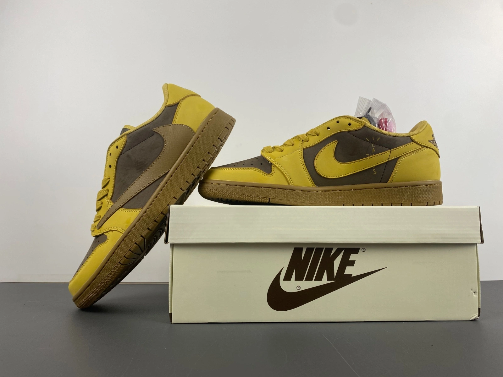 Air Jordan 1 Low Travis Scott khaki Yellow DM7866- Functional 1371