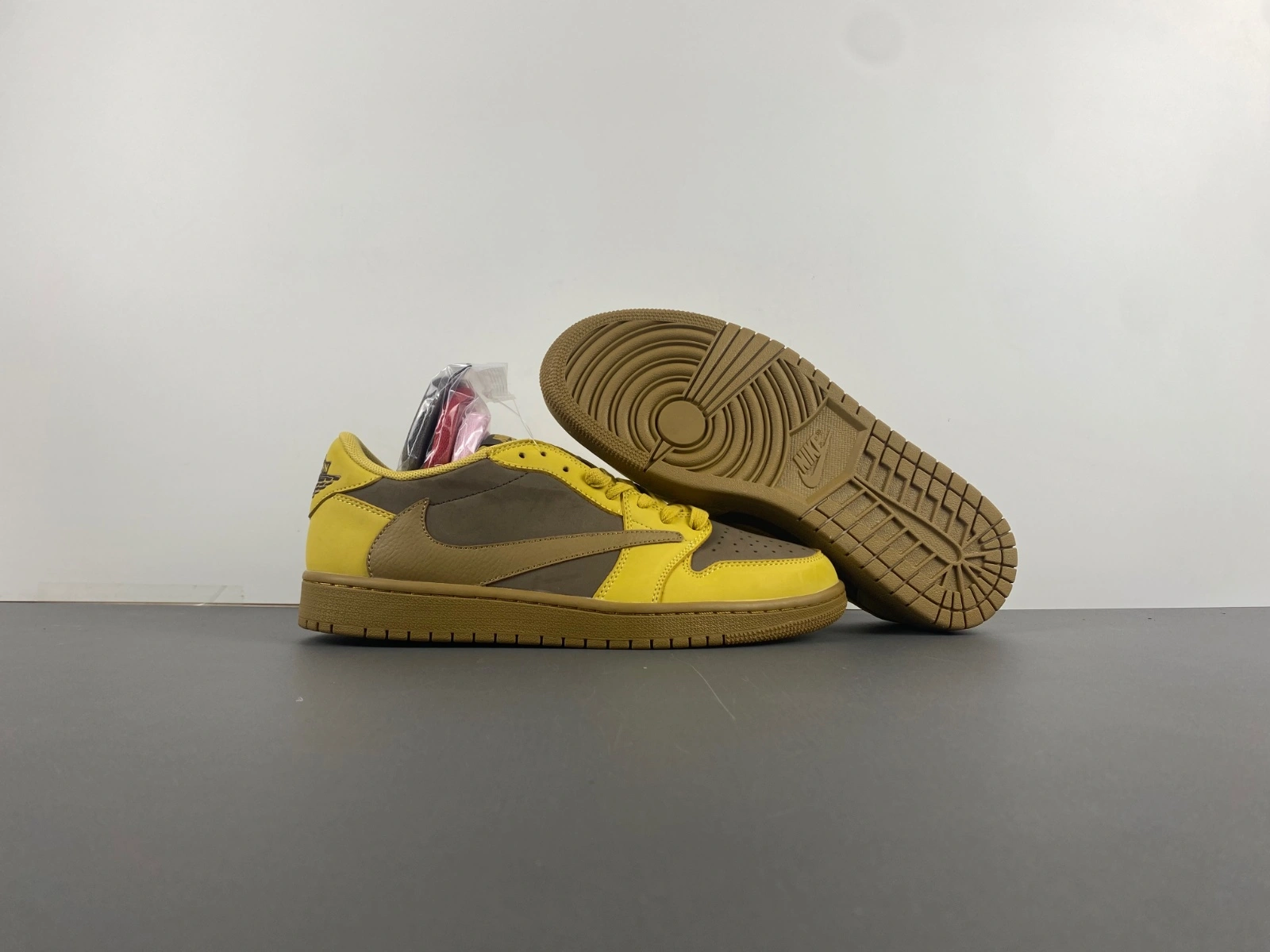 Air Jordan 1 Low Travis Scott khaki Yellow DM7866- Functional 1371