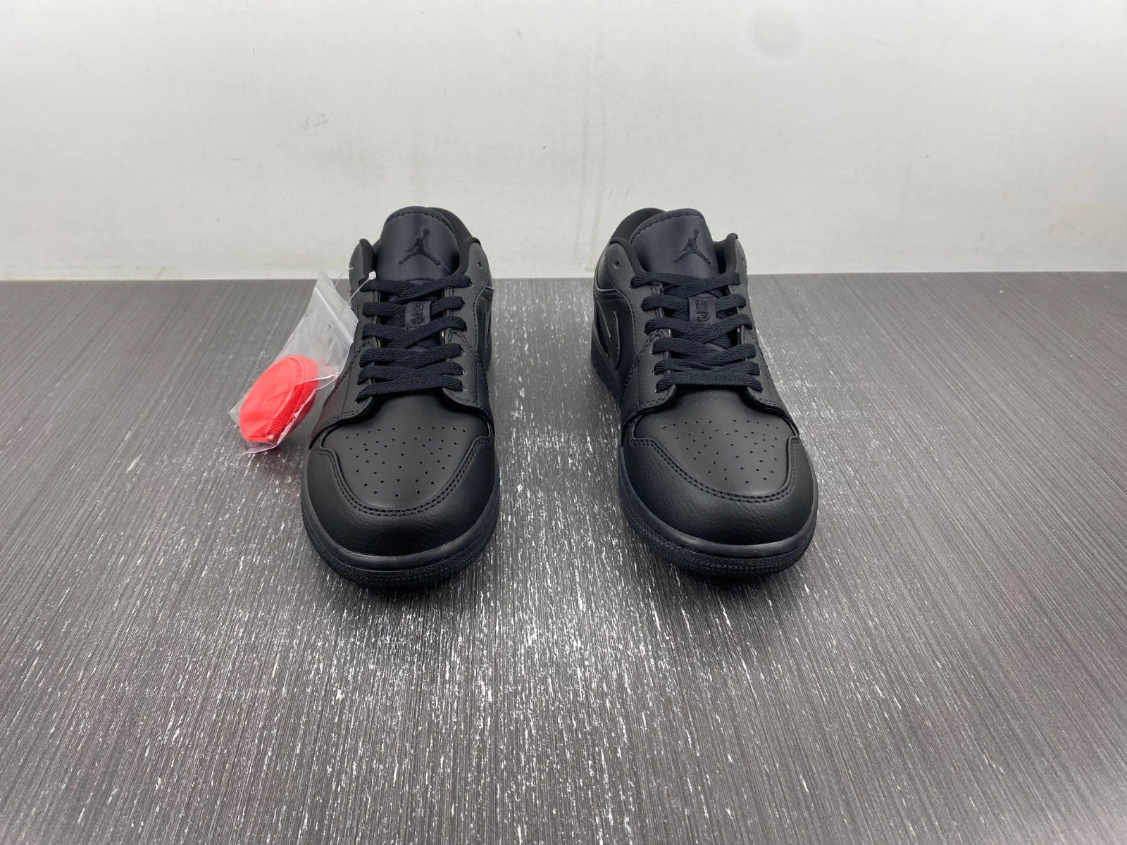 Air Jordan 1 Low Triple Black 553558- NewStyle 1442