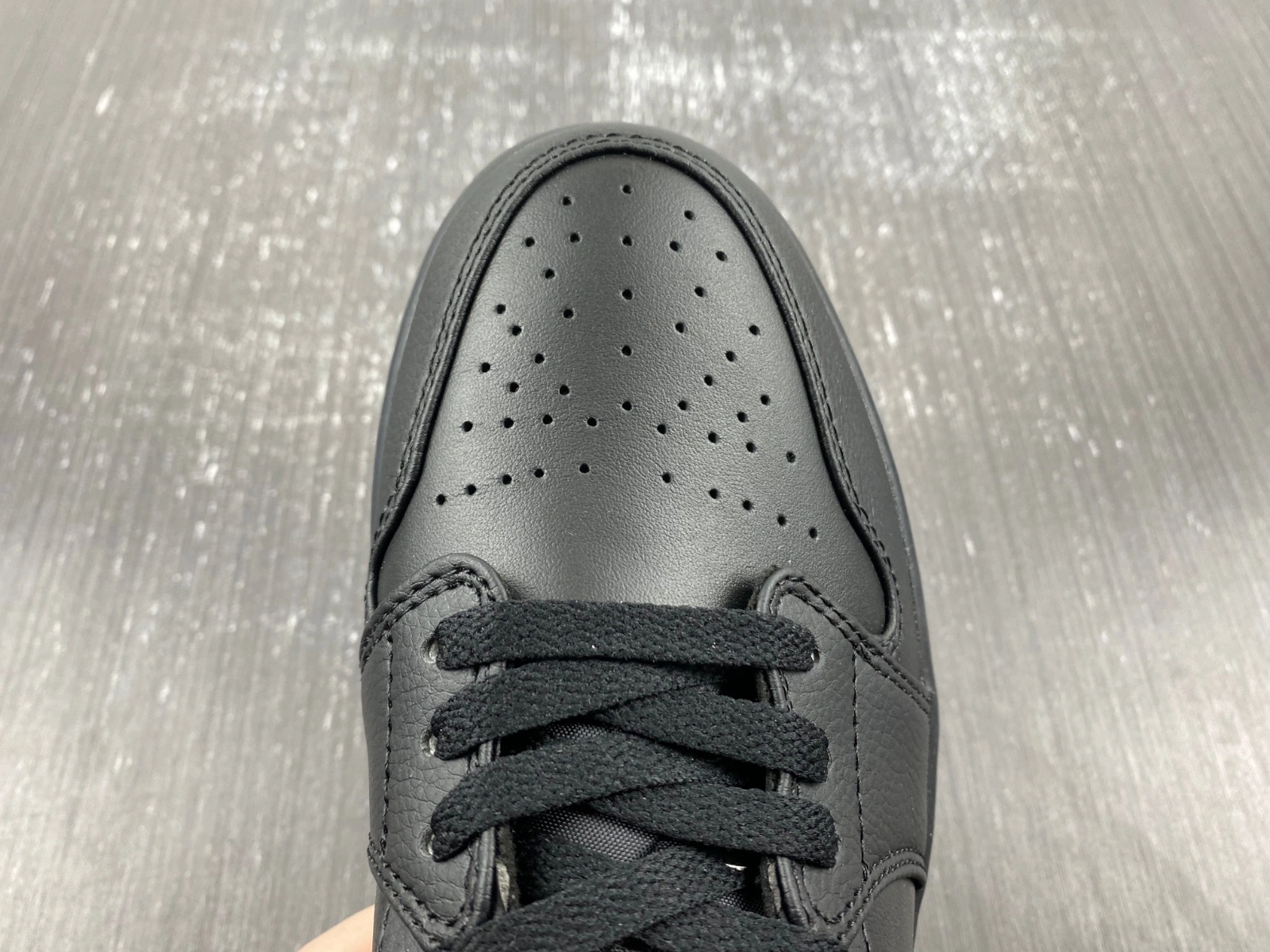 Air Jordan 1 Low Triple Black 553558- NewStyle 1442