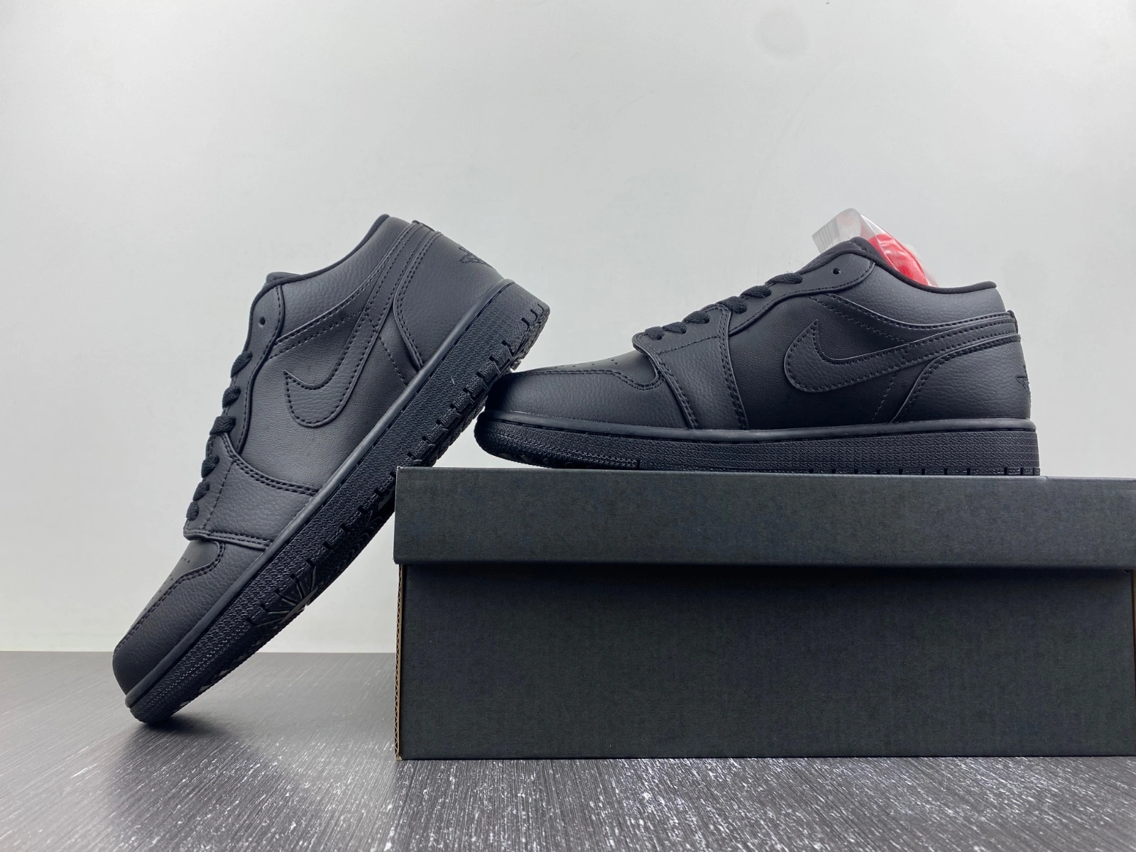 Air Jordan 1 Low Triple Black 553558- NewStyle 1442