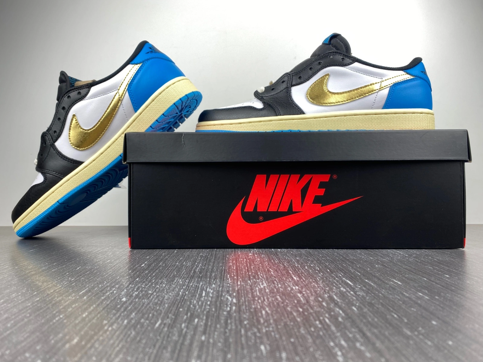 Air Jordan 1 Low UNC Glod CZ0790- Lightweight 1596