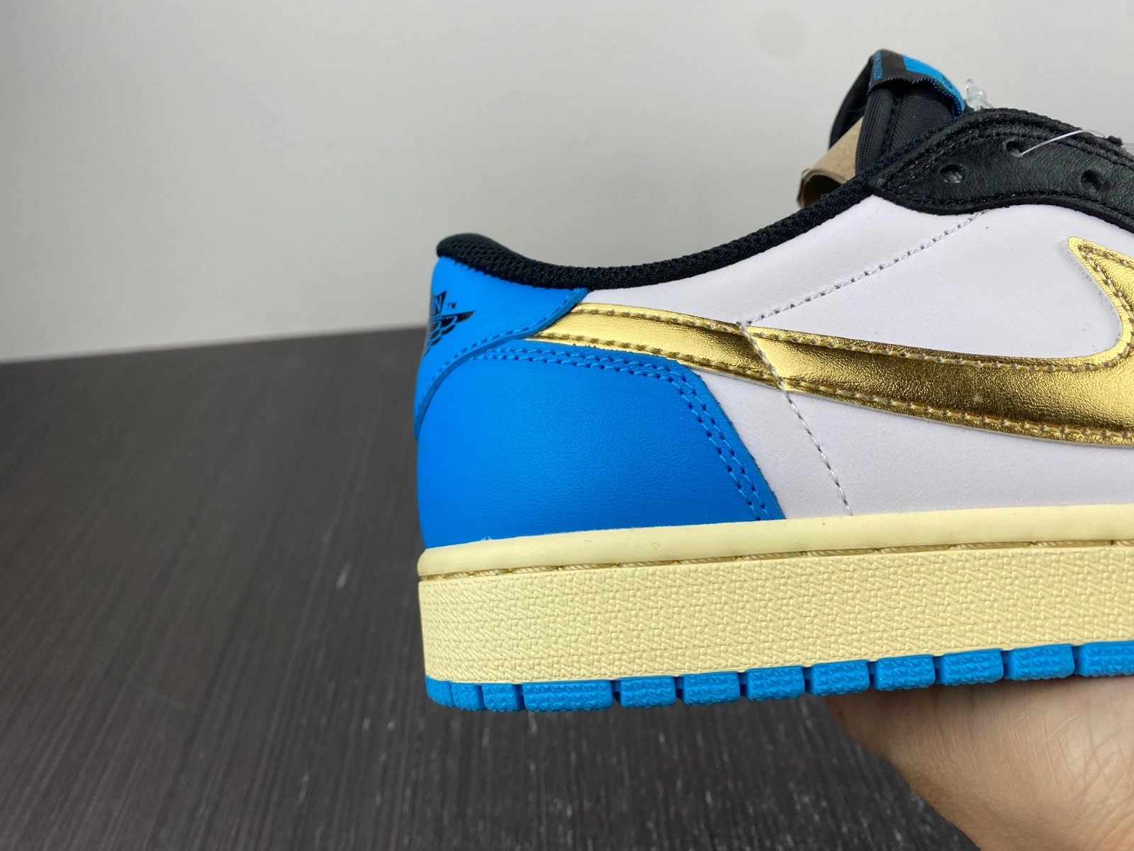 Air Jordan 1 Low UNC Glod CZ0790- Lightweight 1596