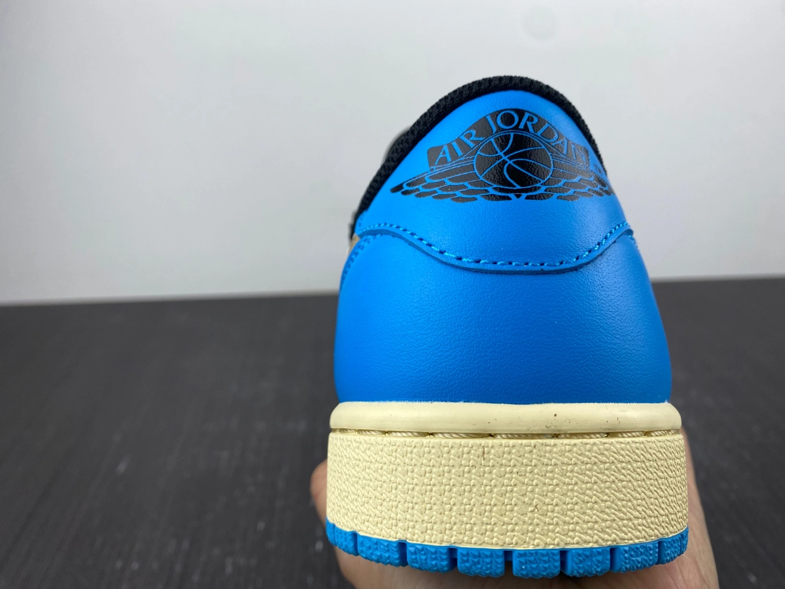 Air Jordan 1 Low UNC Glod CZ0790- Lightweight 1596