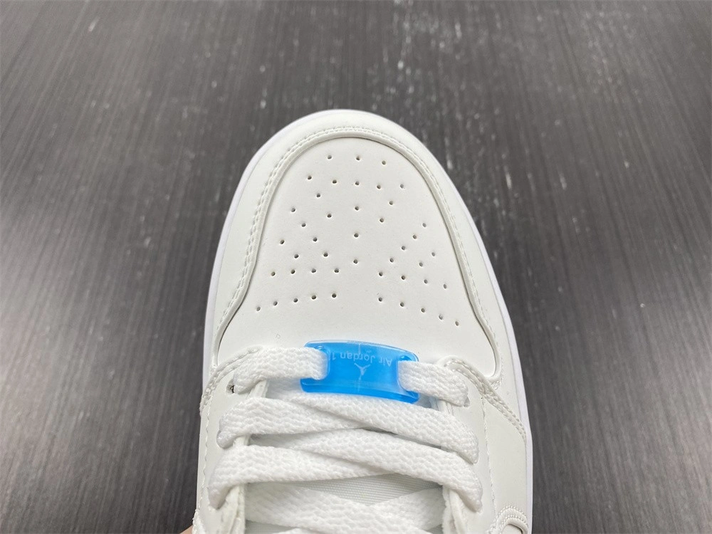 Sporty Air Jordan 1 Low UV 1624