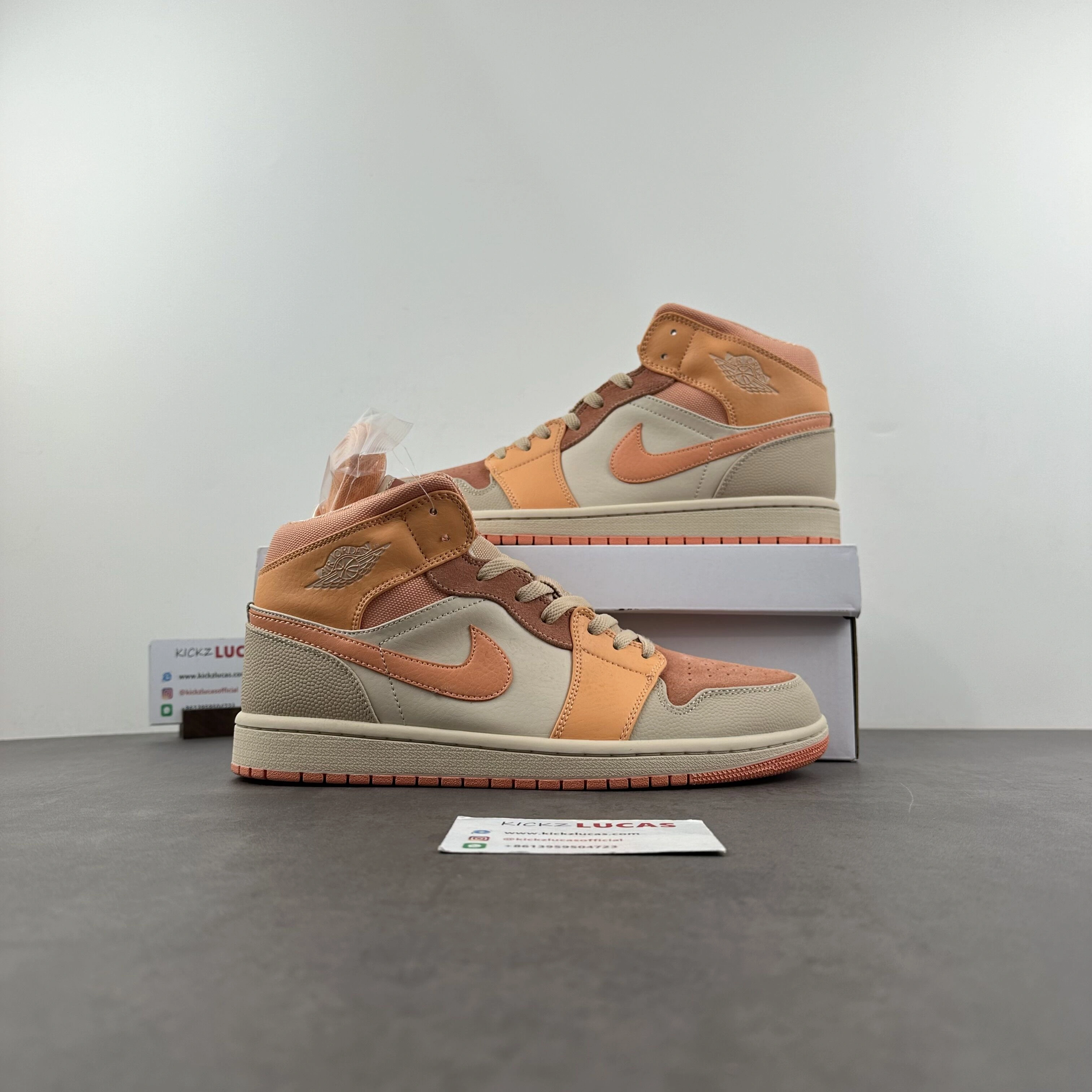 WellDesigned Air Jordan 1 Mid Apricot Orange DH4270- 1435